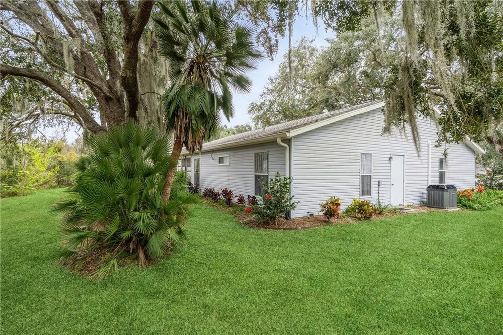 Property Slideshow image 17 of 26 | 25720 belle alliance, Leesburg, FL, 34748