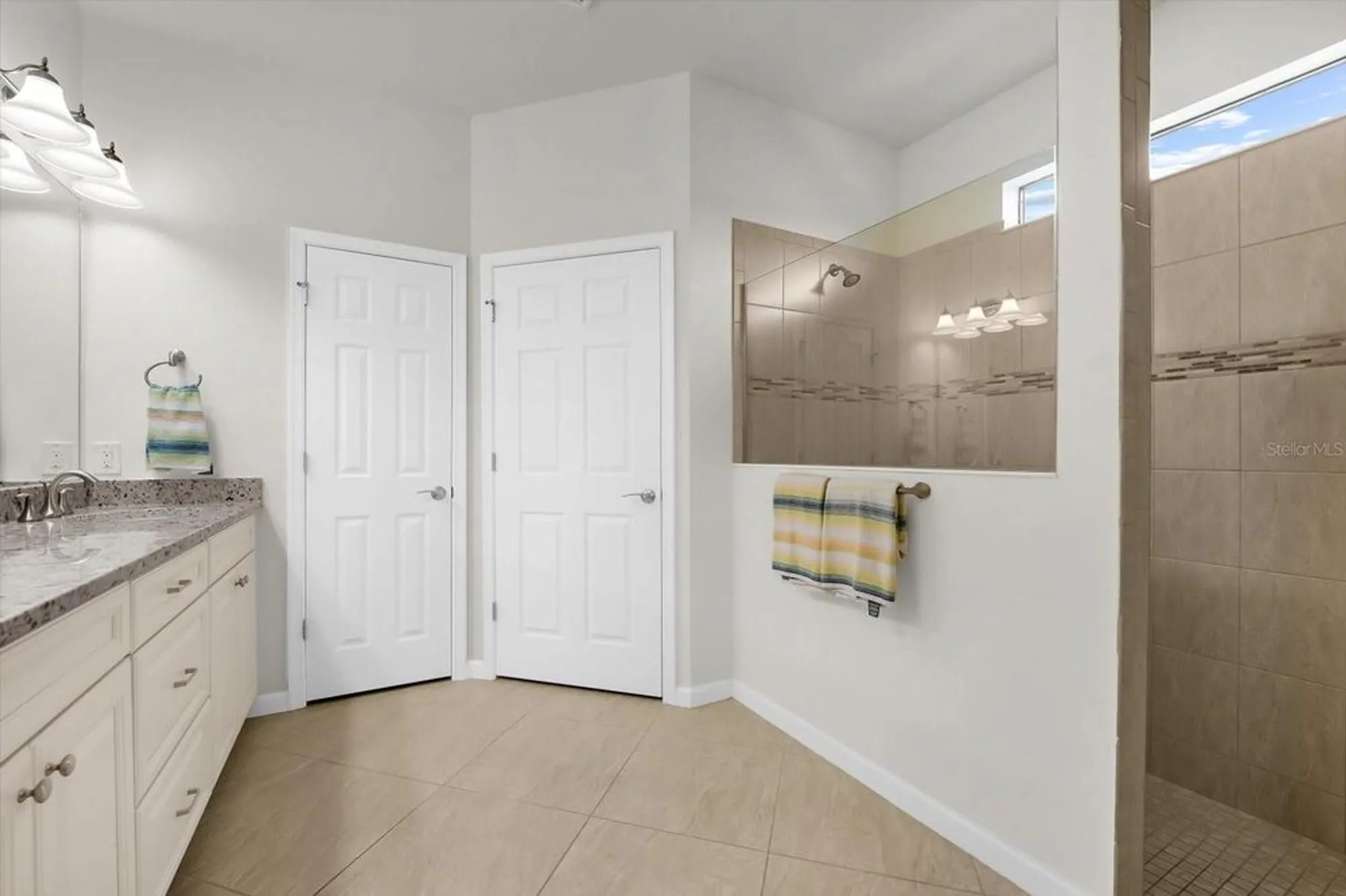 Property Slideshow image 30 of 94 | 6912 gosport cv, Bradenton, FL, 34202