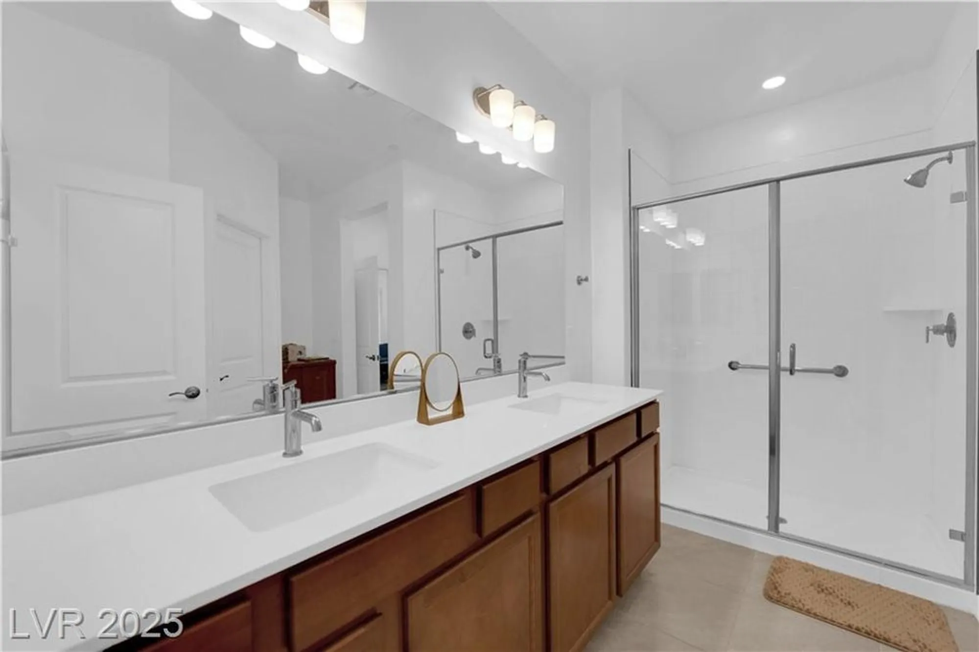 Property Slideshow image 18 of 43 | 10151 carmine clay dr, Las Vegas, NV, 89143