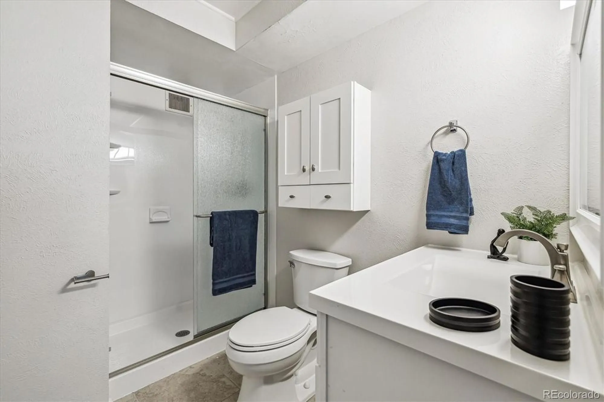 Property Slideshow image 14 of 50 | 650 s alton way apt 10a, Denver, CO, 80247