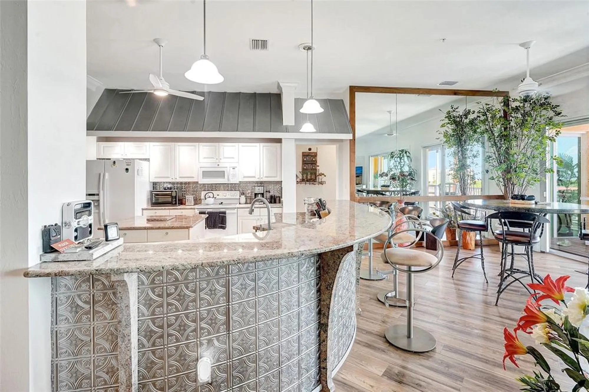 Property Slideshow image 10 of 58 | 2060 matecumbe key rd 2803, Punta Gorda, FL, 33955