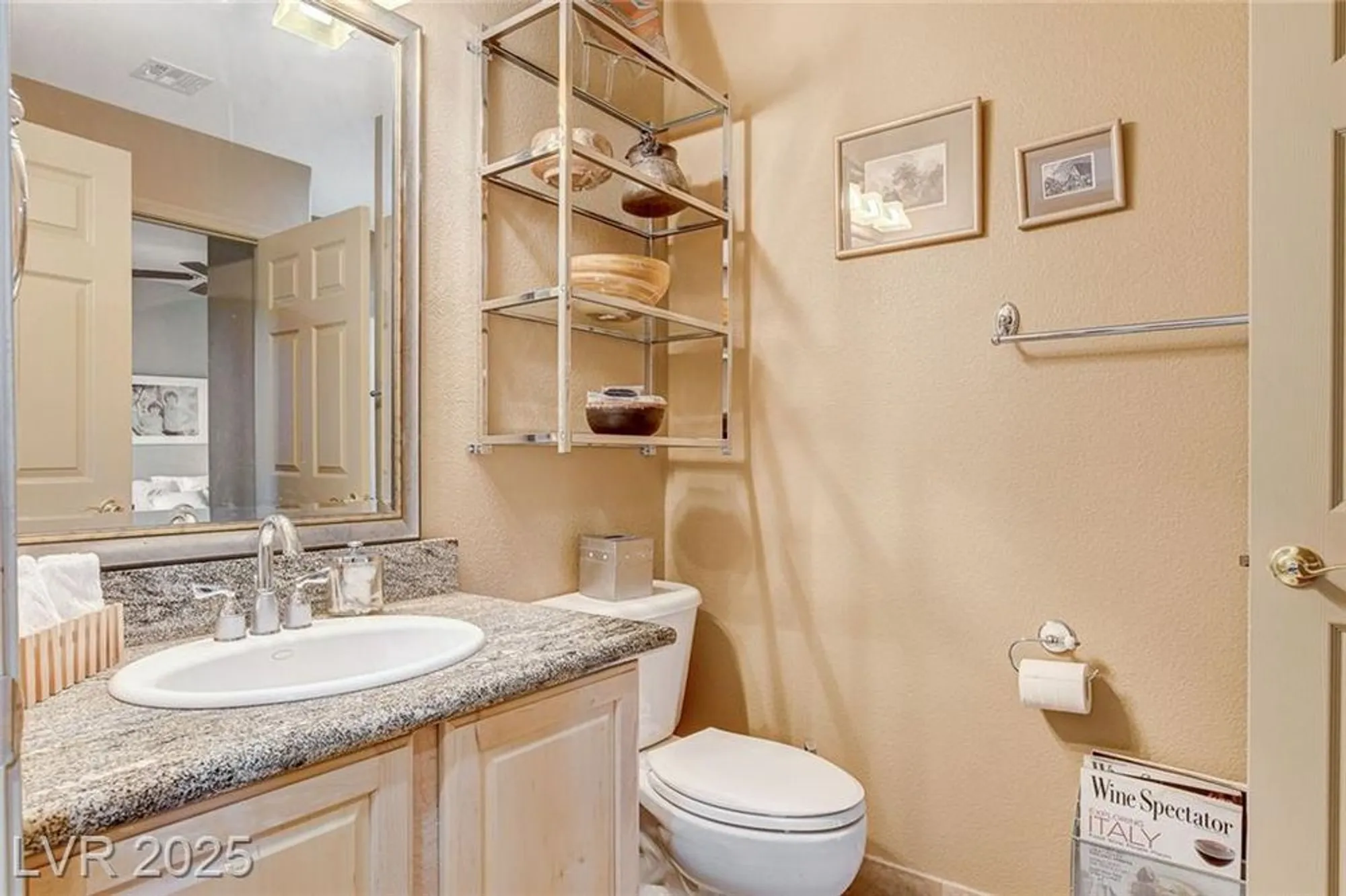 Property Slideshow image 37 of 56 | 5152 vincitor st, Las Vegas, NV, 89135