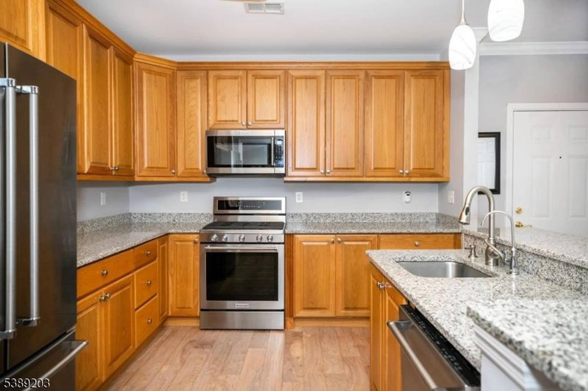 Property Slideshow image 6 of 32 | 11 zachary way, Mount Arlington, NJ, 07856