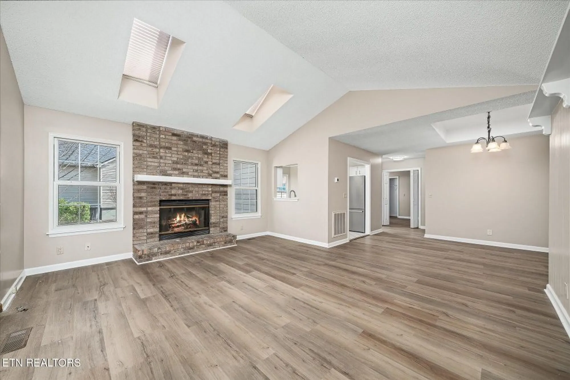 Property Slideshow image 13 of 48 | 112 gilford ter, Crossville, TN, 38558