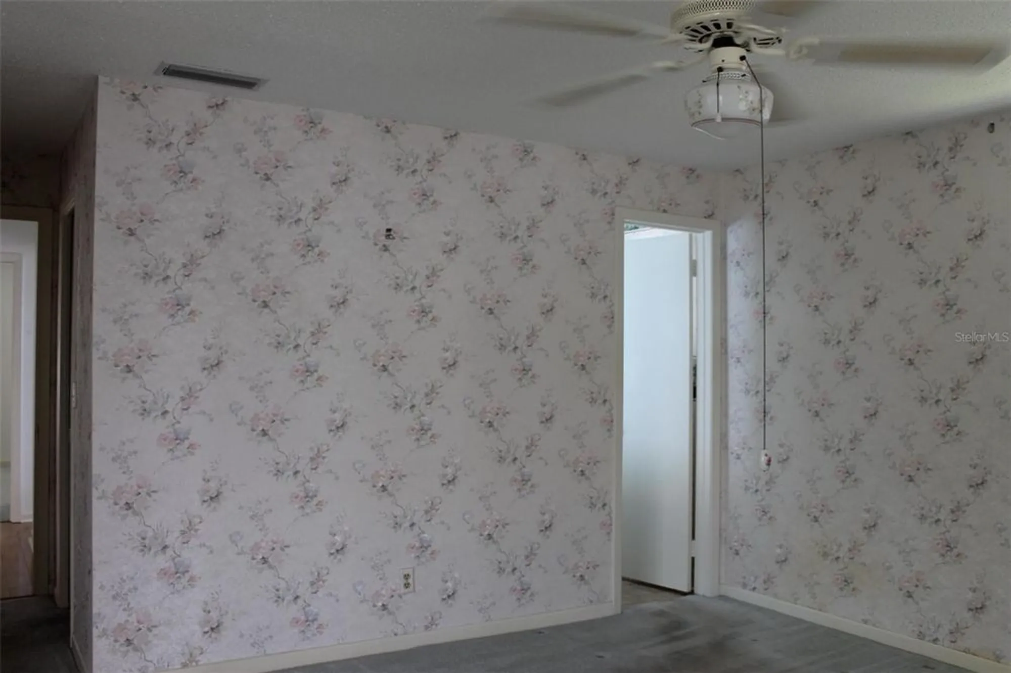 Property Slideshow image 34 of 50 | 9665 mainlands blvd, Pinellas Park, FL, 33782