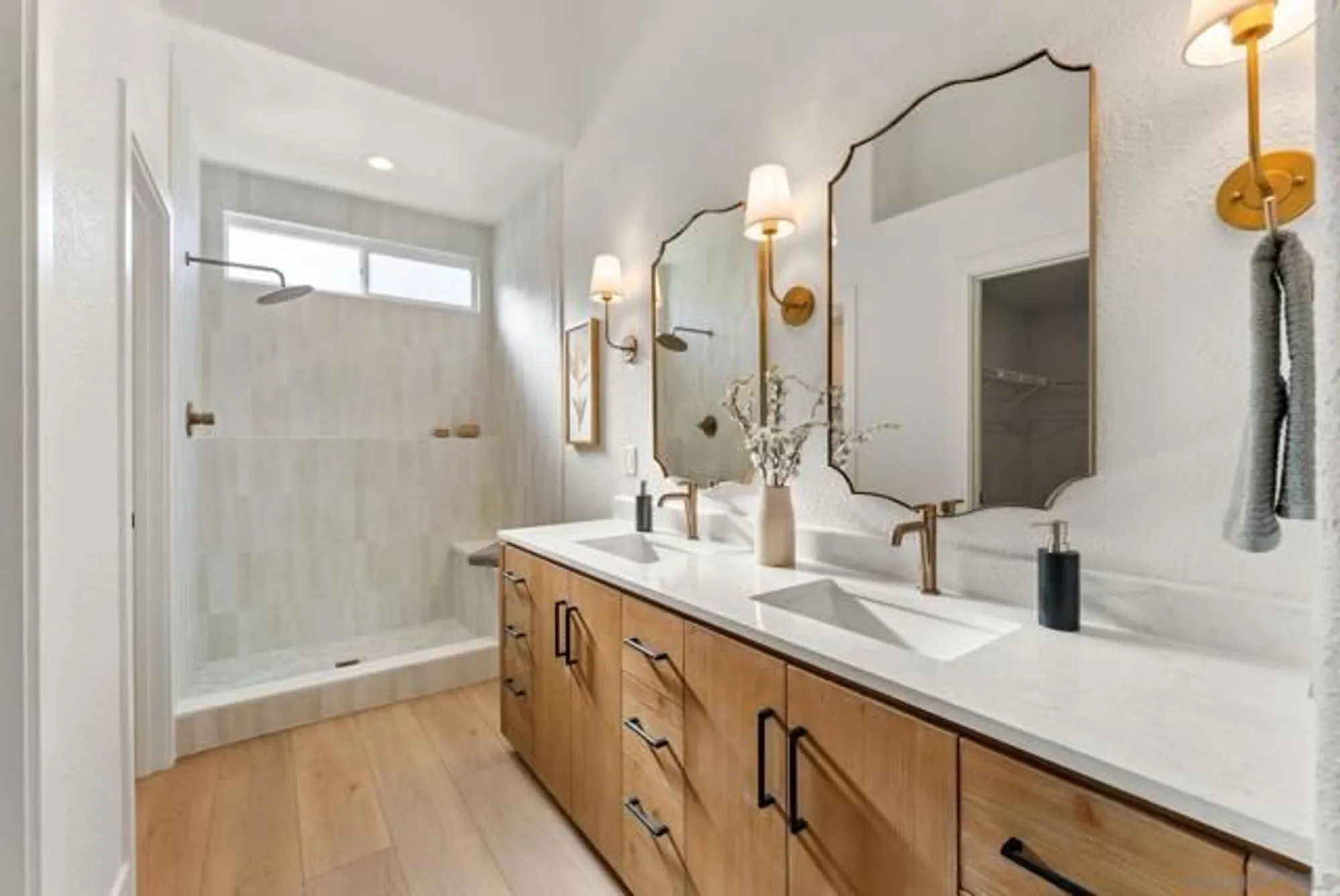 Property Slideshow image 23 of 33 | 5030 alicante way, Oceanside, CA, 92056