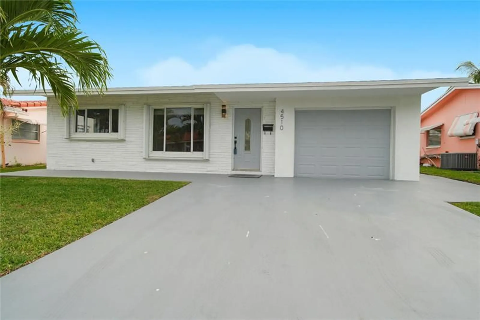 Property Slideshow image 1 of 34 | 4510 nw 49th dr, Tamarac, FL, 33319