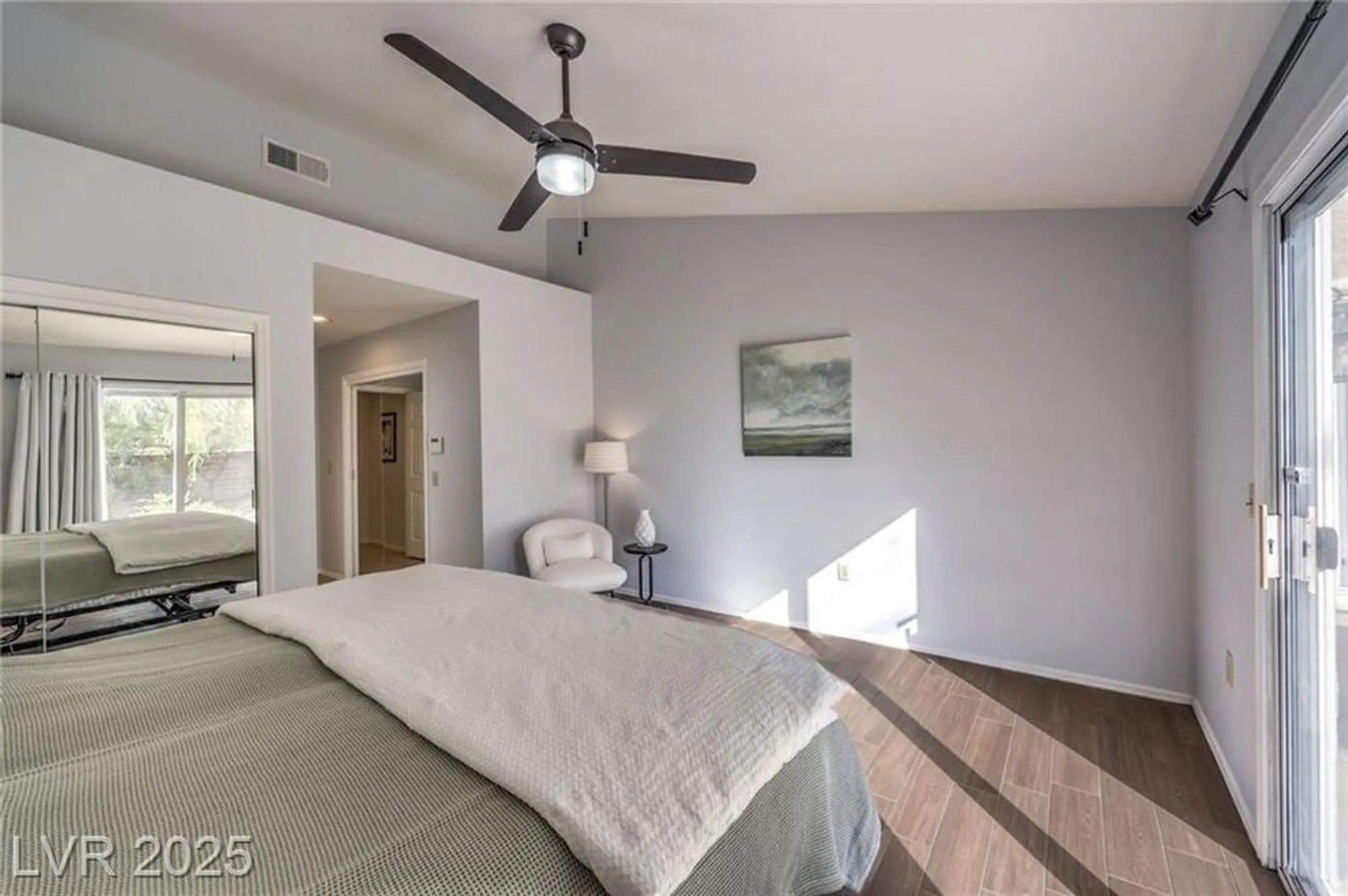 Property Slideshow image 22 of 53 | 3000 linkview dr, Las Vegas, NV, 89134