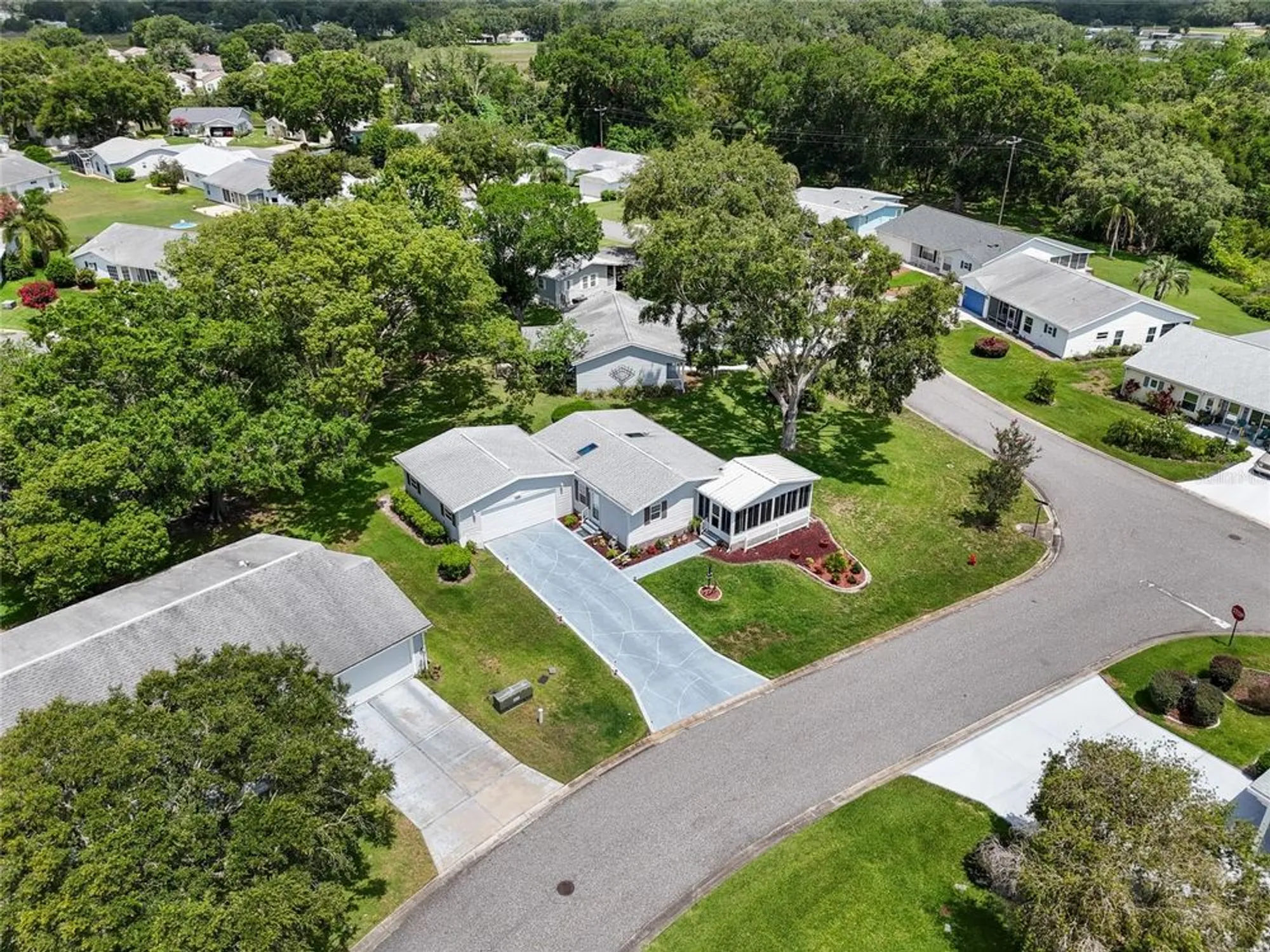 Property Slideshow image 31 of 38 | 25333 casa del lago ln, Leesburg, FL, 34748