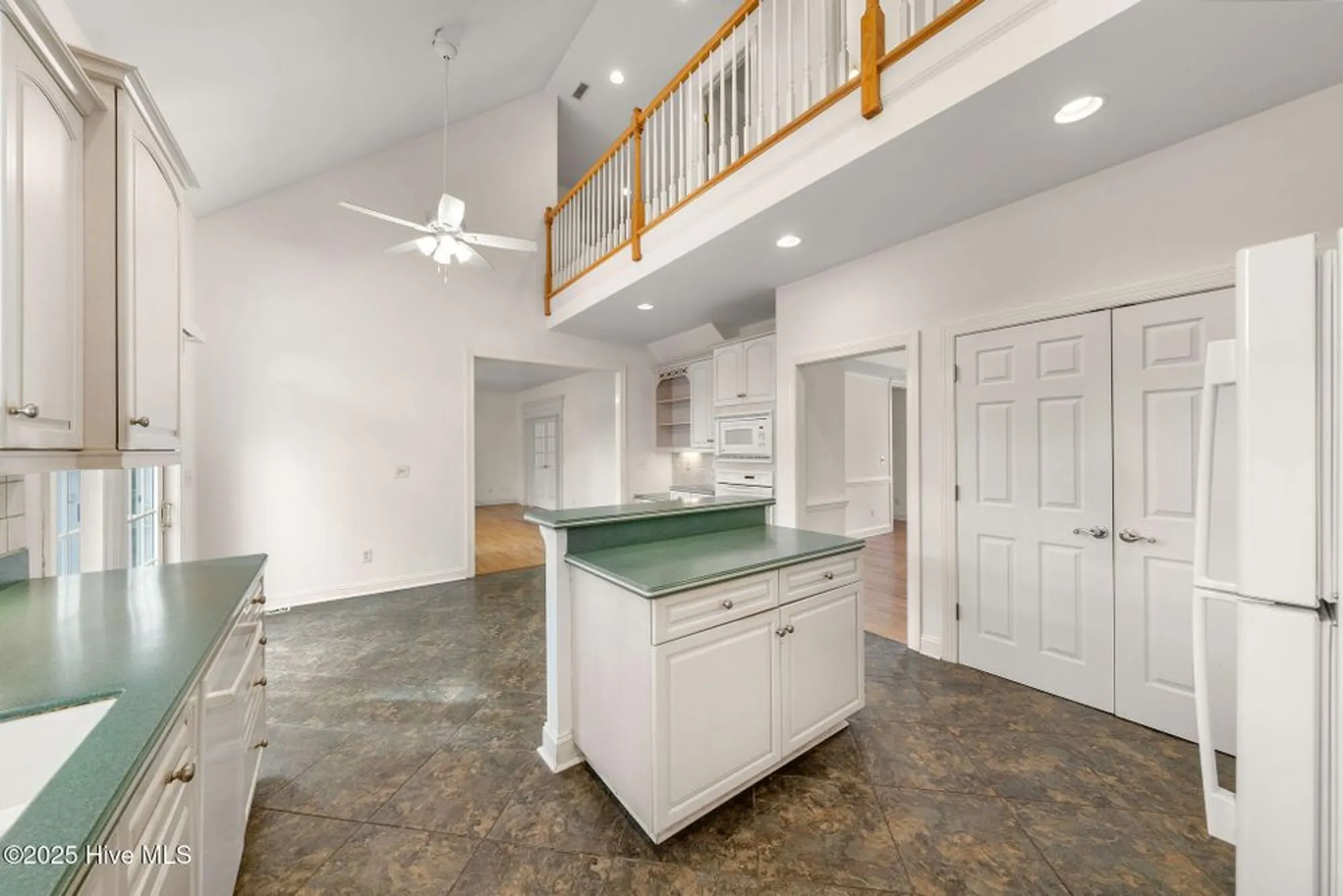 Property Slideshow image 19 of 86 | 4103 kittiwake ct, Southport, NC, 28461