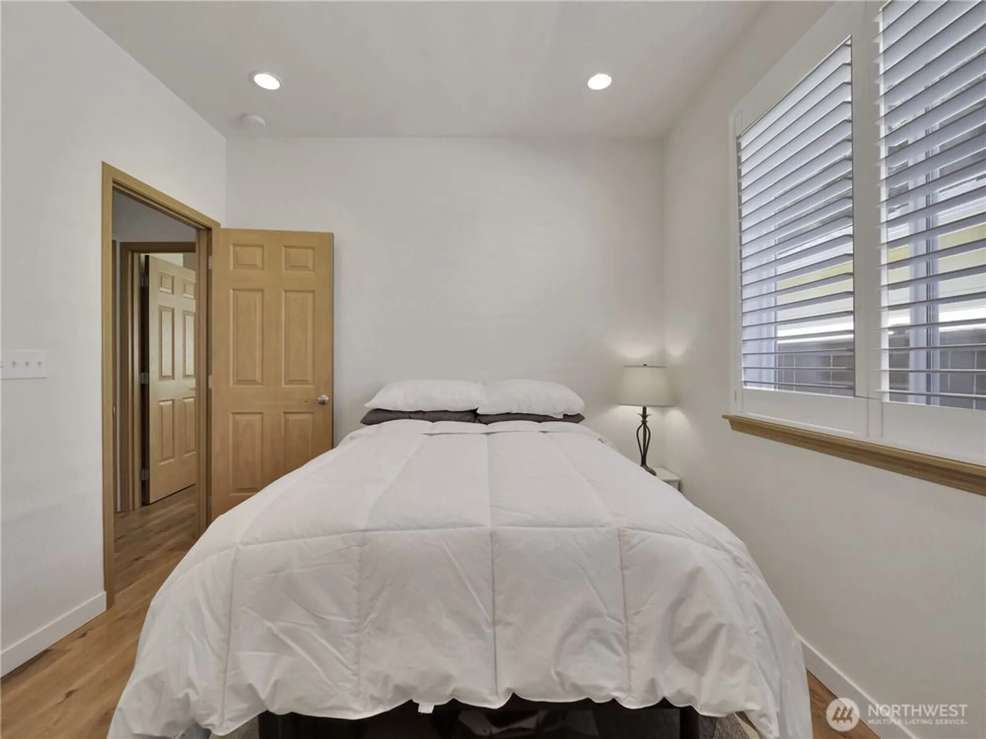 Property Slideshow image 17 of 37 | 8217 bainbridge loop, Lacey, WA, 98516