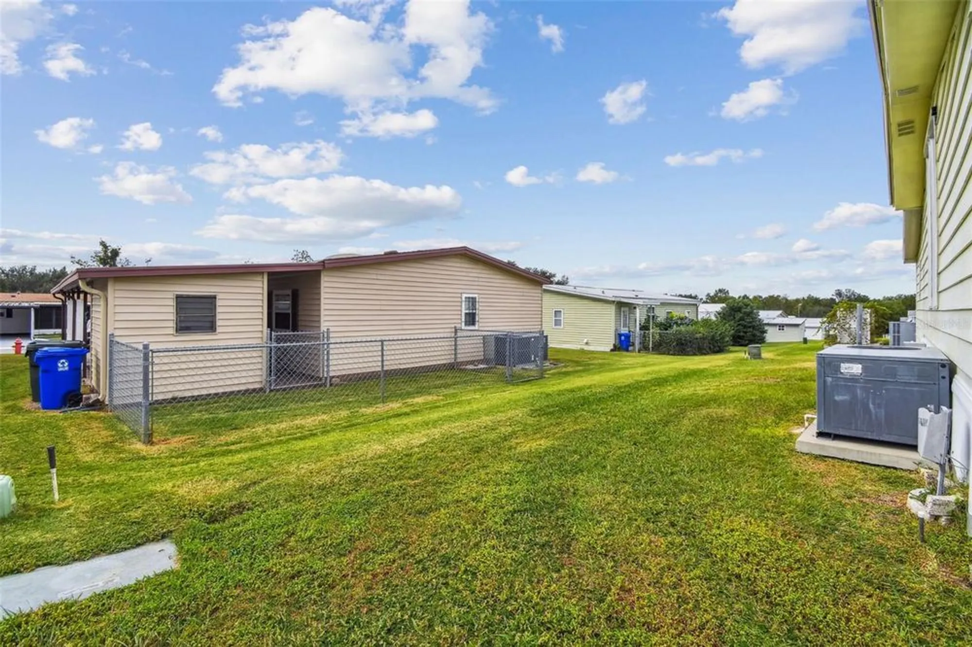 Property Slideshow image 54 of 77 | 1811 sherwood hill dr, Lakeland, FL, 33810