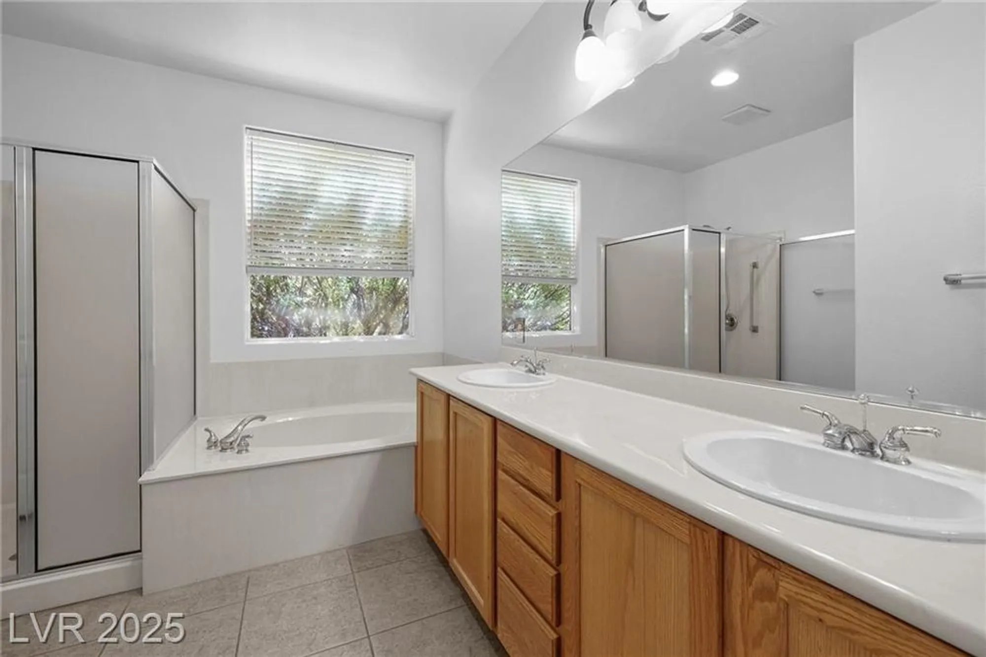 Property Slideshow image 16 of 37 | 2131 waterton rivers dr, Henderson, NV, 89044