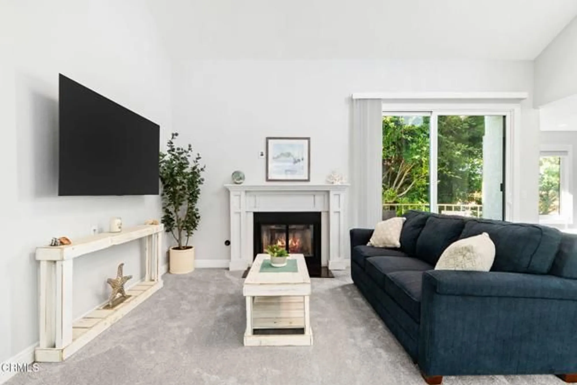 Property Slideshow image 15 of 53 | 2151 martinique ln, Oxnard, CA, 93035