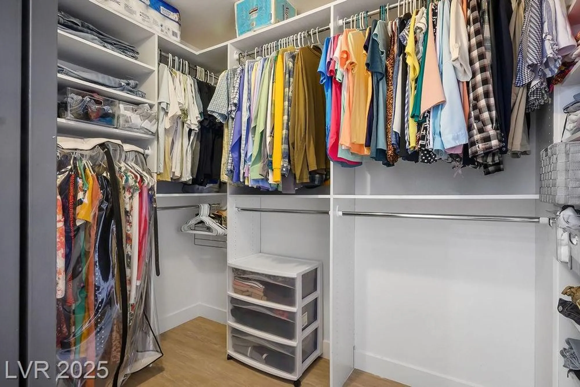 Property Slideshow image 18 of 80 | 2620 hanging rock dr, Las Vegas, NV, 89134