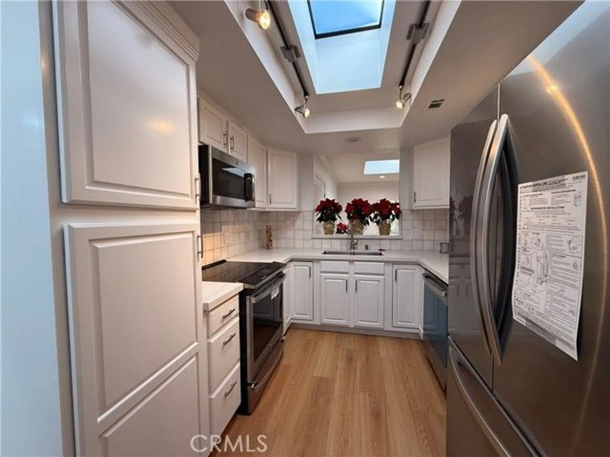 Property Slideshow image 12 of 39 | 1921 saint john rd apt 35c, Seal Beach, CA, 90740