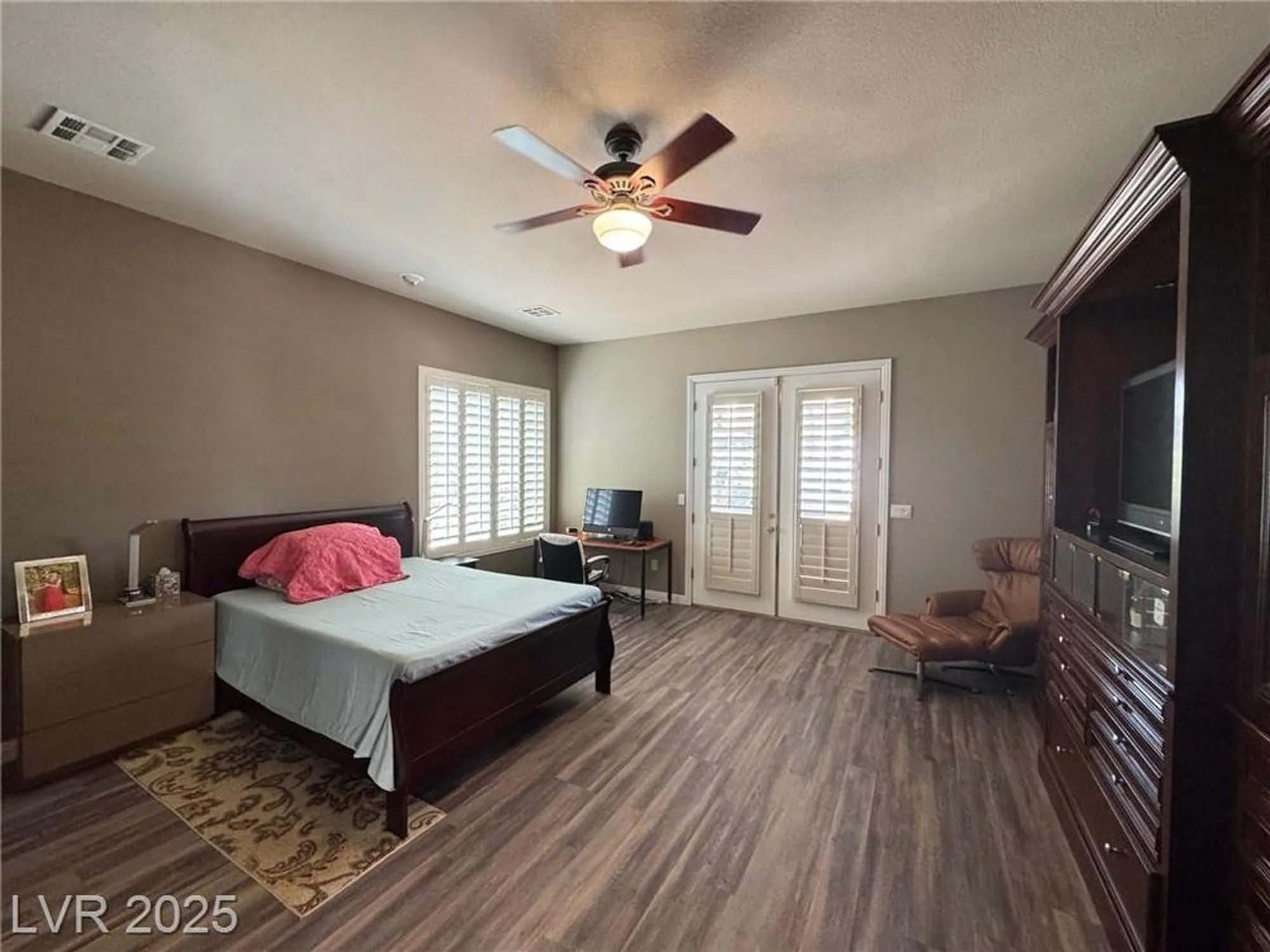 Property Slideshow image 19 of 47 | 4507 denaro dr, Las Vegas, NV, 89135