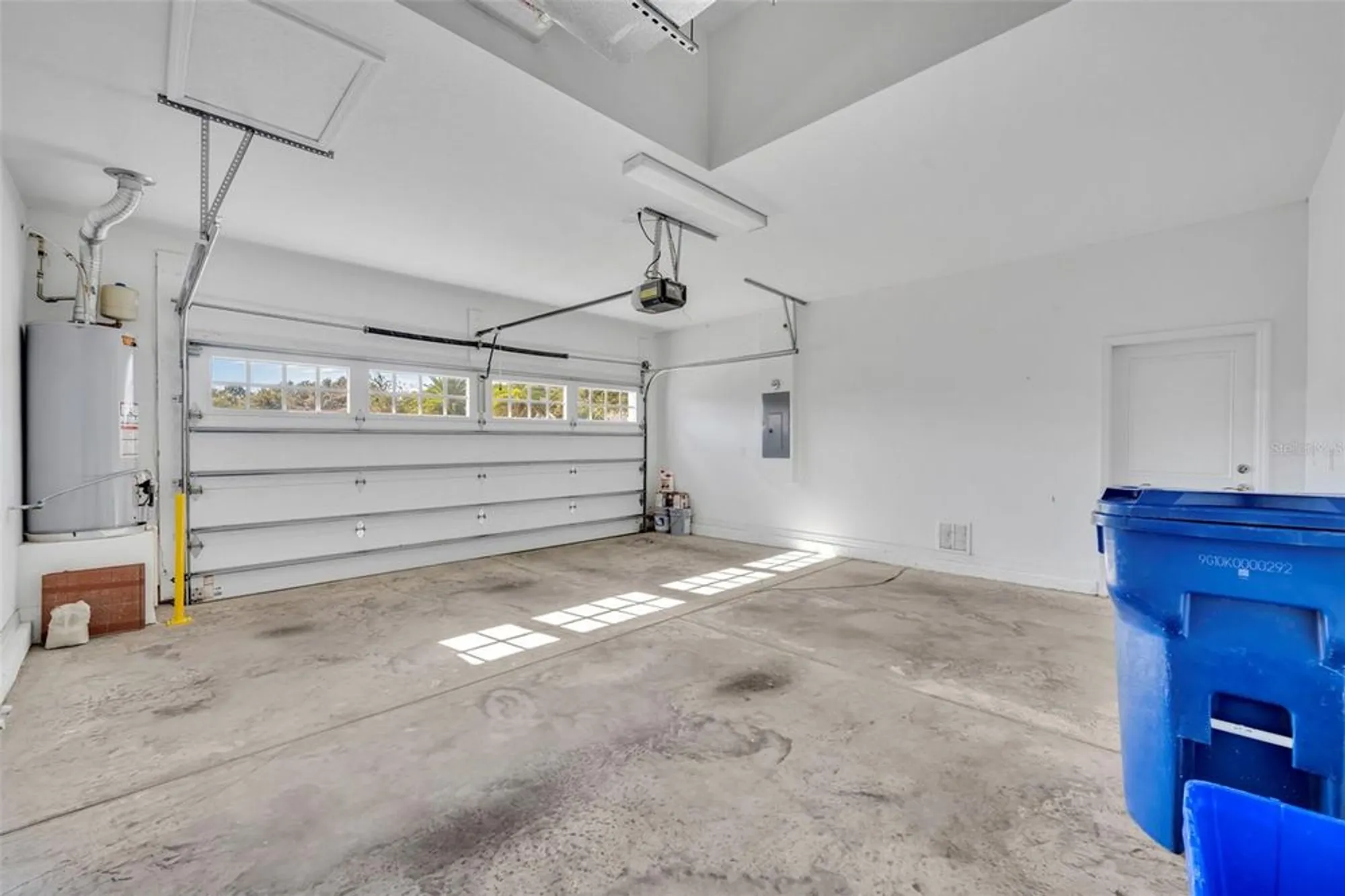 Property Slideshow image 42 of 64 | 397 alcove dr, Groveland, FL, 34736