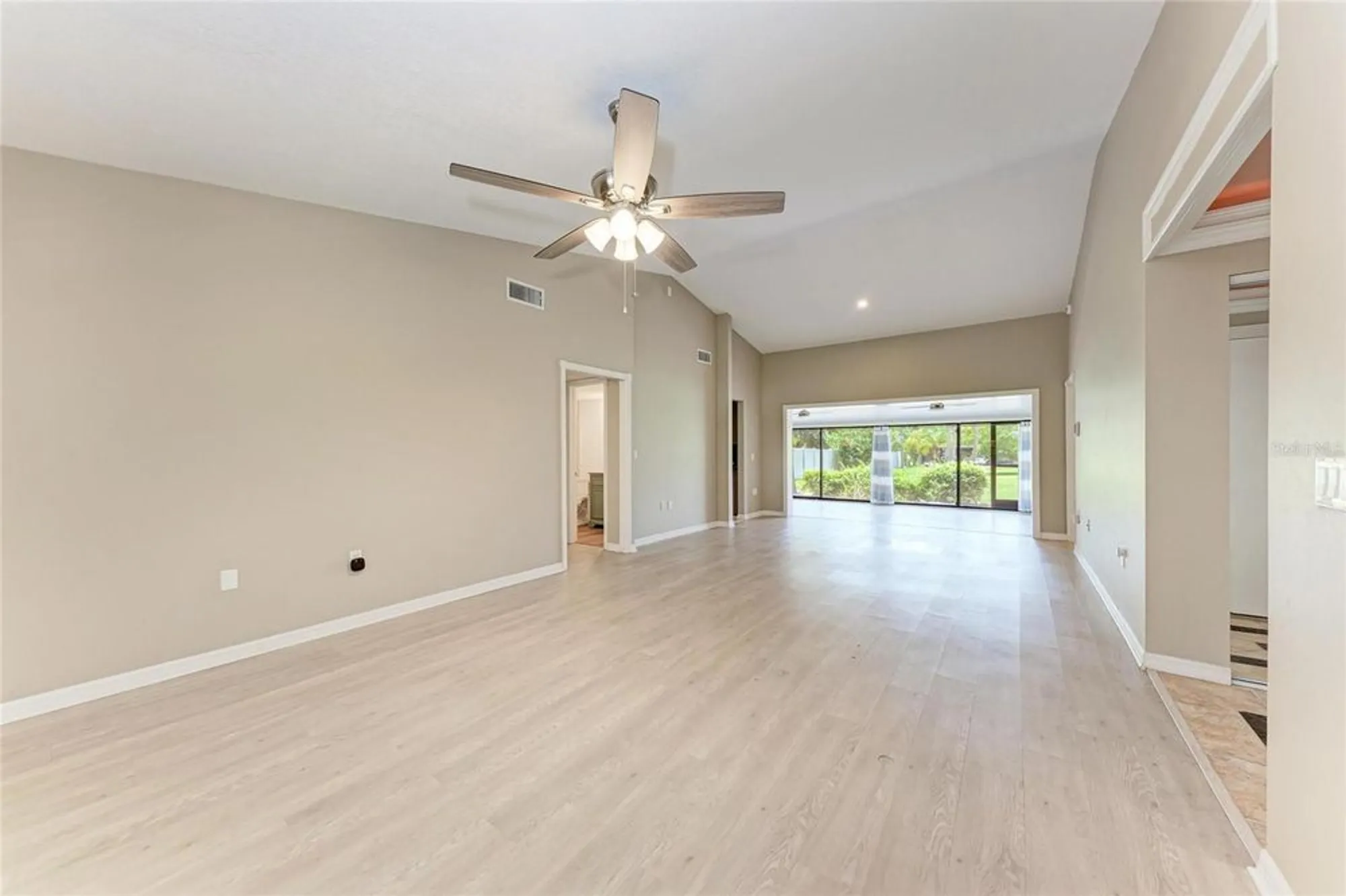 Property Slideshow image 22 of 59 | 4644 red maple rd 1303, Bradenton, FL, 34210