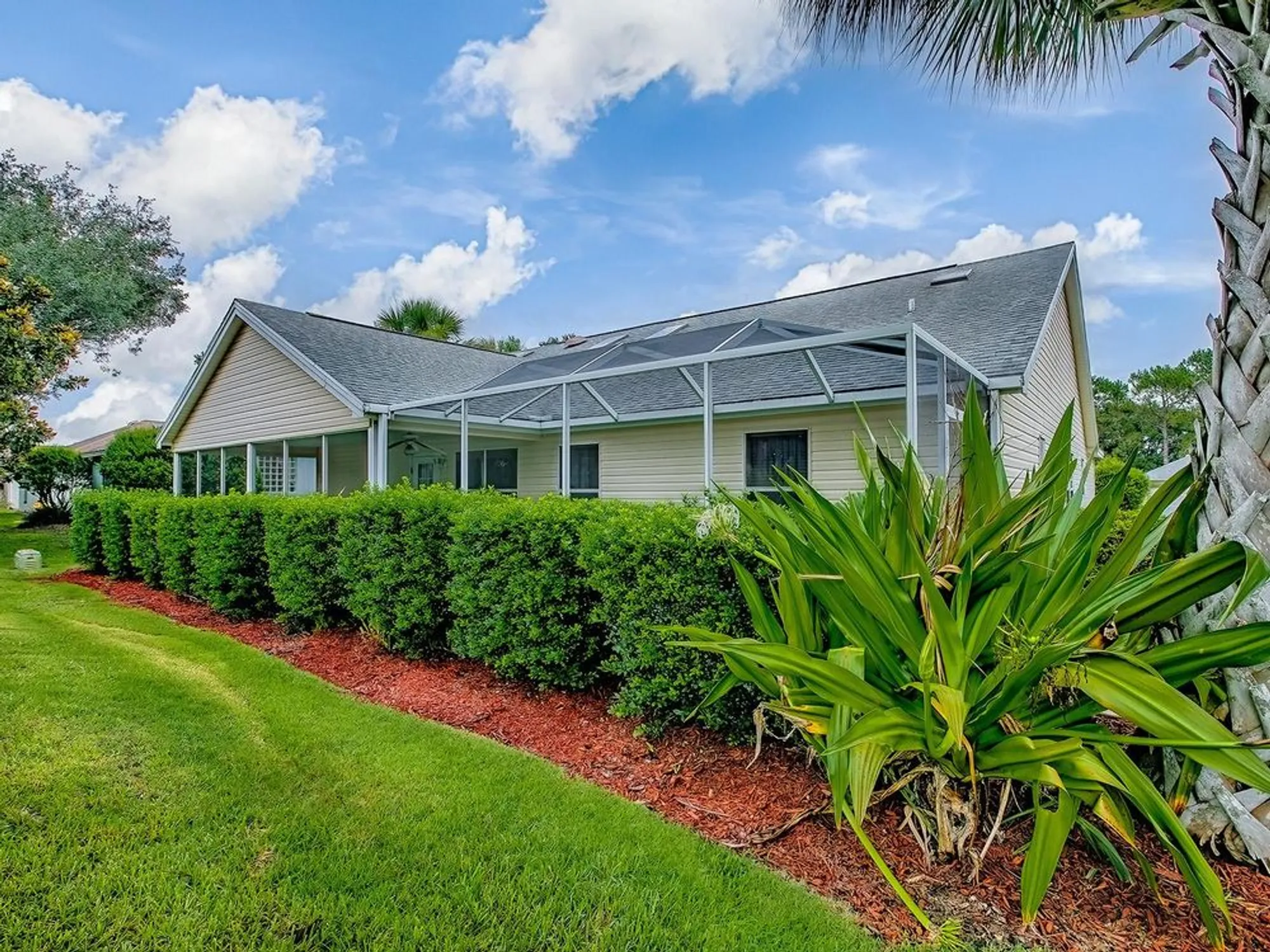 Property Slideshow image 43 of 75 | 1107 san antonio ln, The Villages, FL, 32159