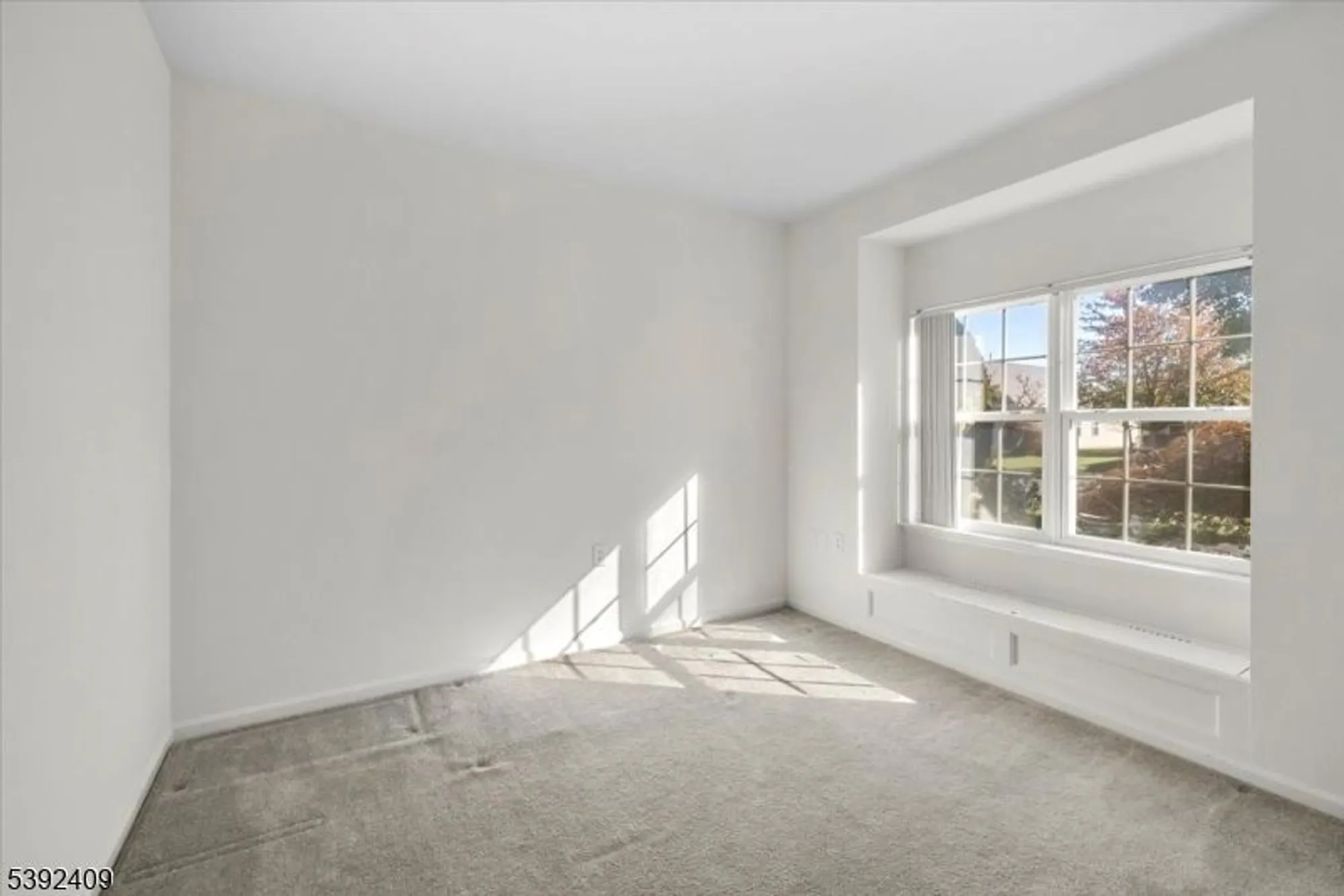 Property Slideshow image 3 of 37 | 29 daulton dr, Somerset, NJ, 08873