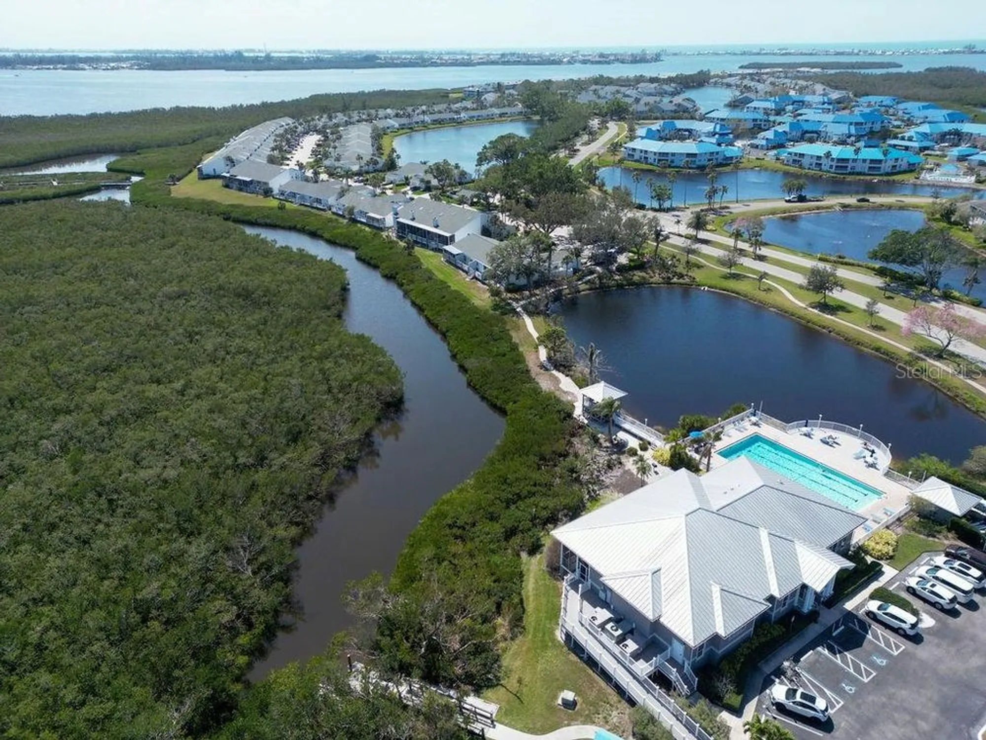 Property Slideshow image 52 of 54 | 983 sandpiper cir, Bradenton, FL, 34209