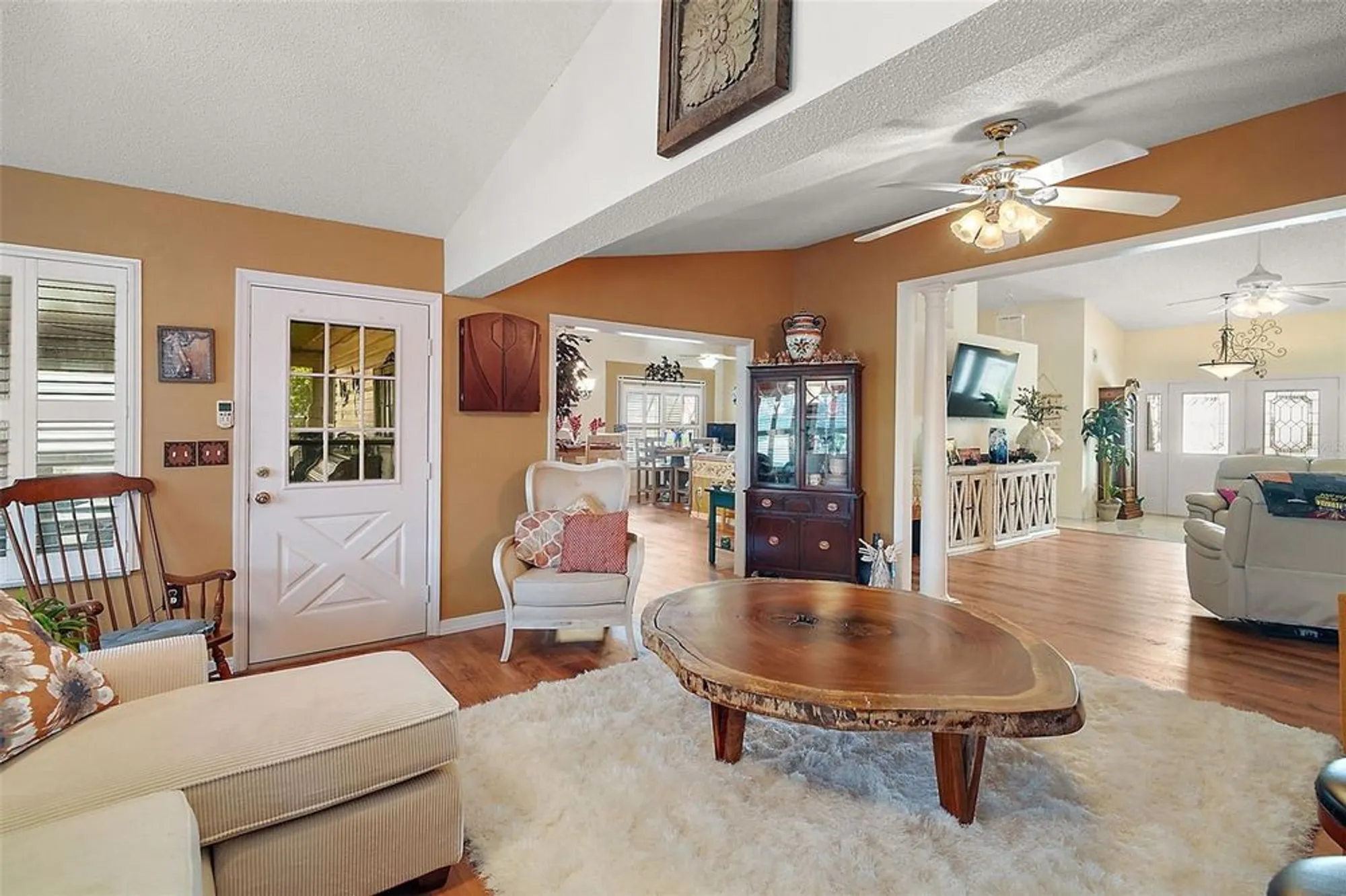 Property Slideshow image 25 of 29 | 25102 meriweather rd, Leesburg, FL, 34748
