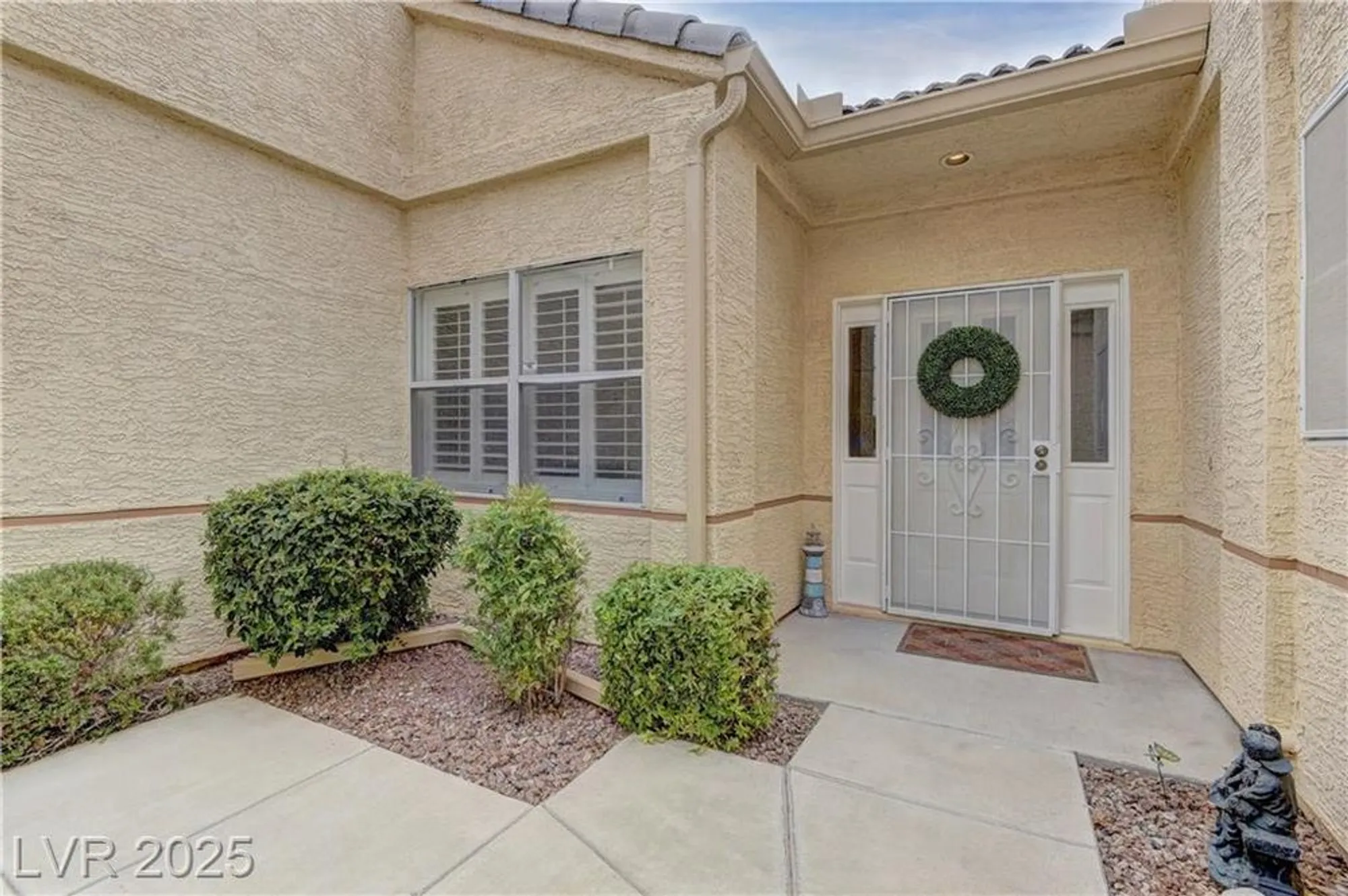 Property Slideshow image 3 of 25 | 468 fallwood ln, Las Vegas, NV, 89107
