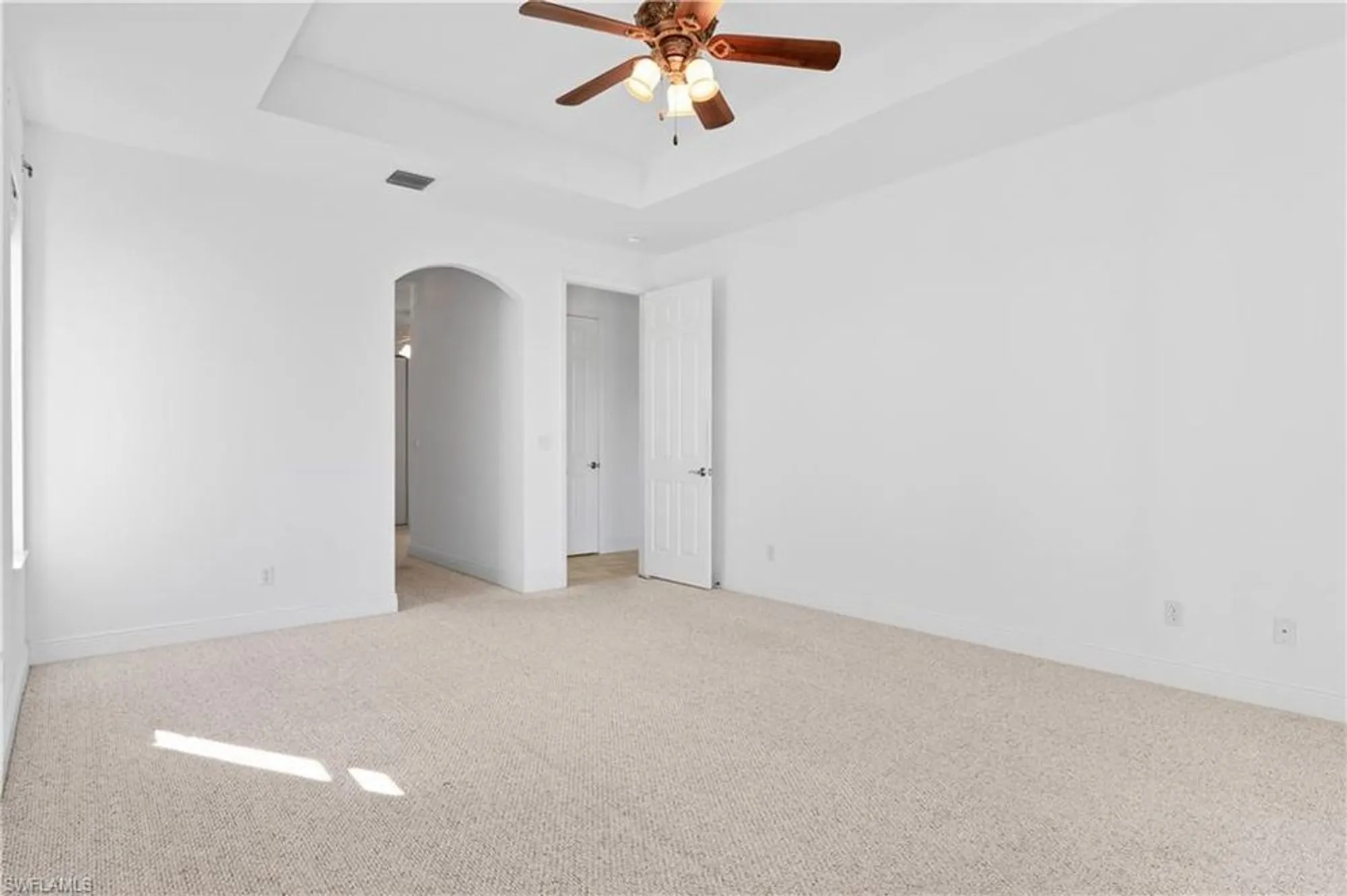 Property Slideshow image 12 of 38 | 20381 foxworth cir, Estero, FL, 33928