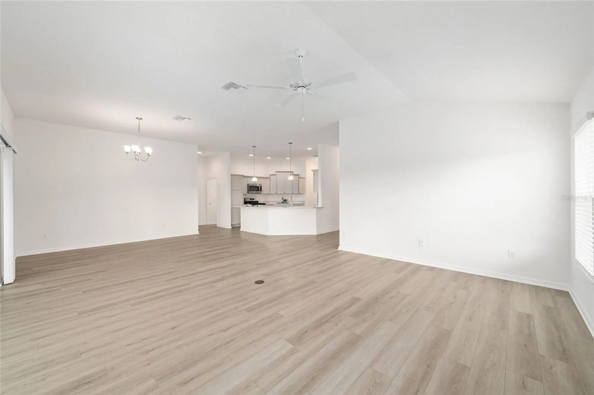 Property Slideshow image 10 of 56 | 4176 widmann pl, The Villages, FL, 32163