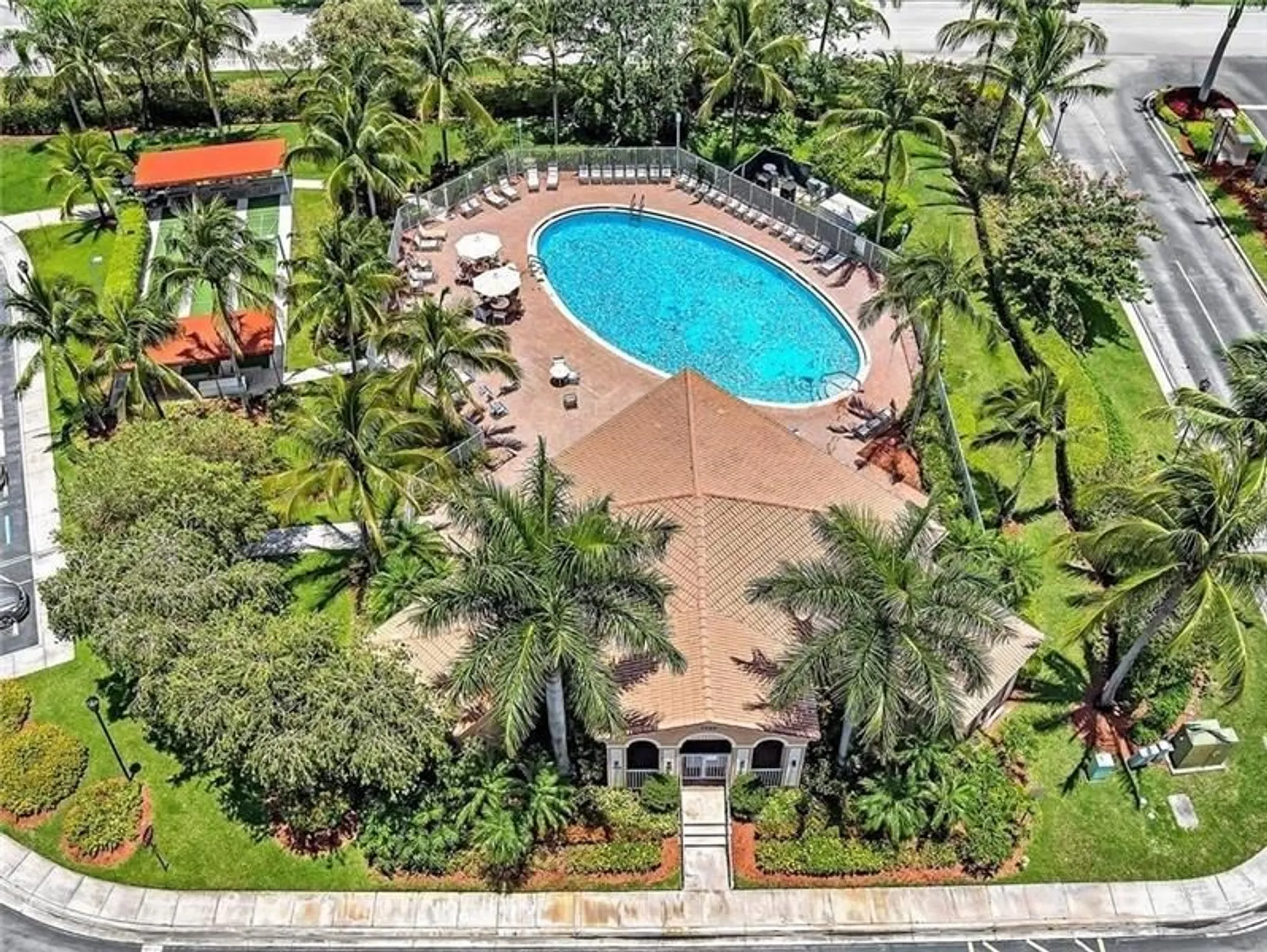 Property Slideshow image 75 of 78 | 7775 yardley dr apt 110, Tamarac, FL, 33321