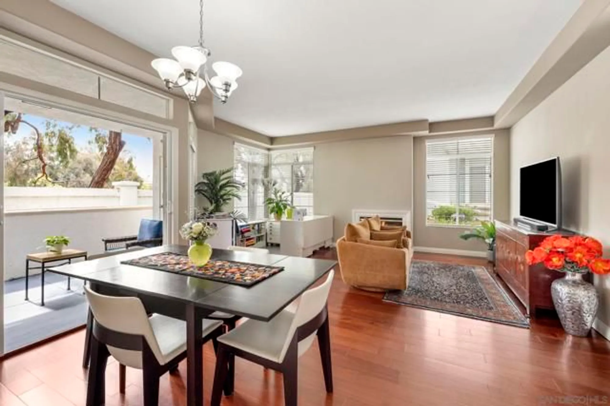 Property Slideshow image 6 of 35 | 3335 genoa way 112, Oceanside, CA, 92056