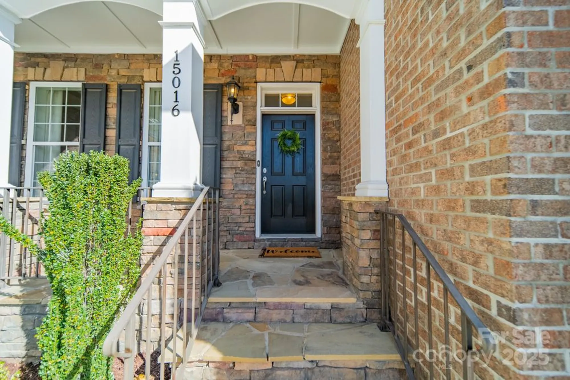 Property Slideshow image 3 of 44 | 15016 high bluff ct, Charlotte, NC, 28278