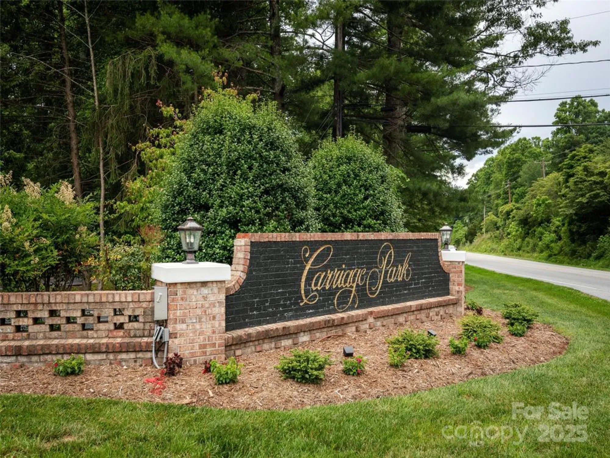 Property Slideshow image 38 of 44 | 17 high park ct, Hendersonville, NC, 28791