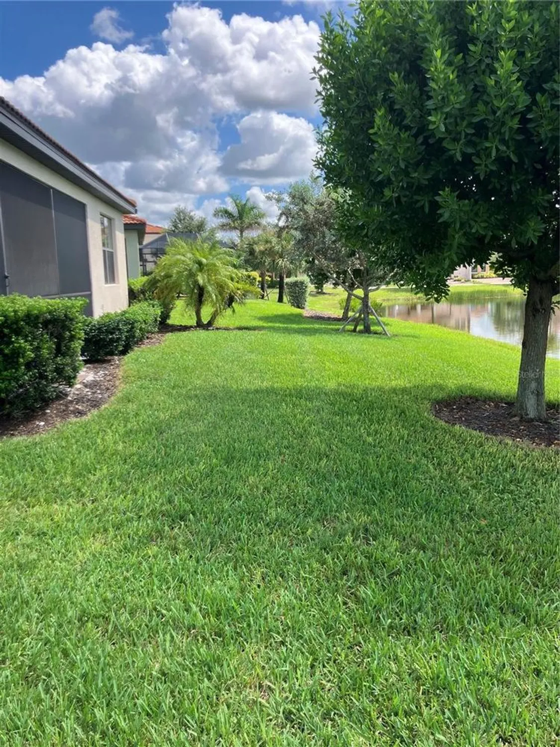 Property Slideshow image 9 of 10 | 10093 cozy grove dr, Venice, FL, 34293