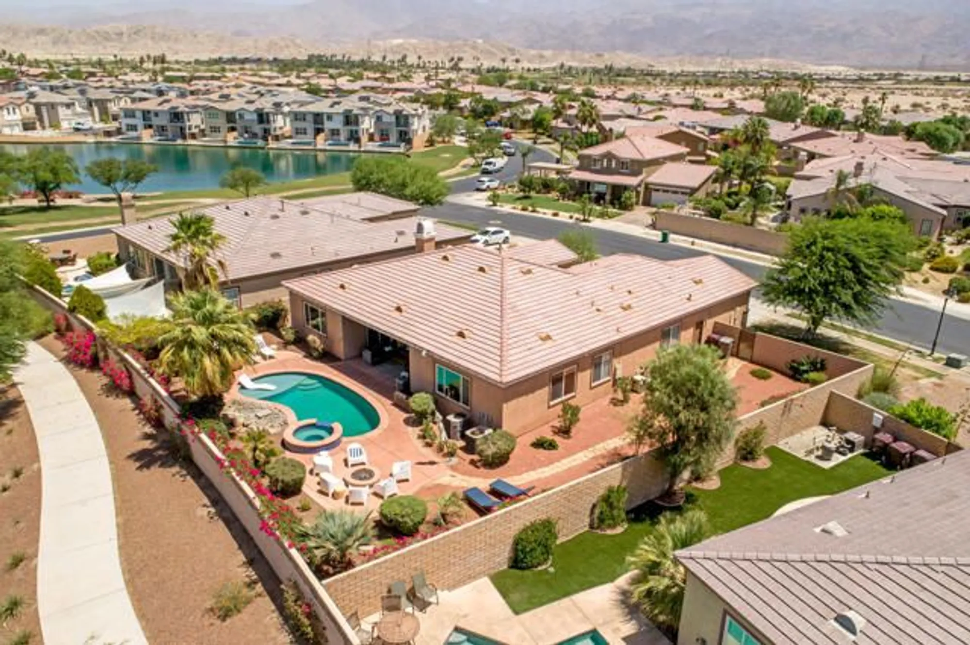 Property Slideshow image 34 of 53 | 43597 spiaggia pl, Indio, CA, 92203