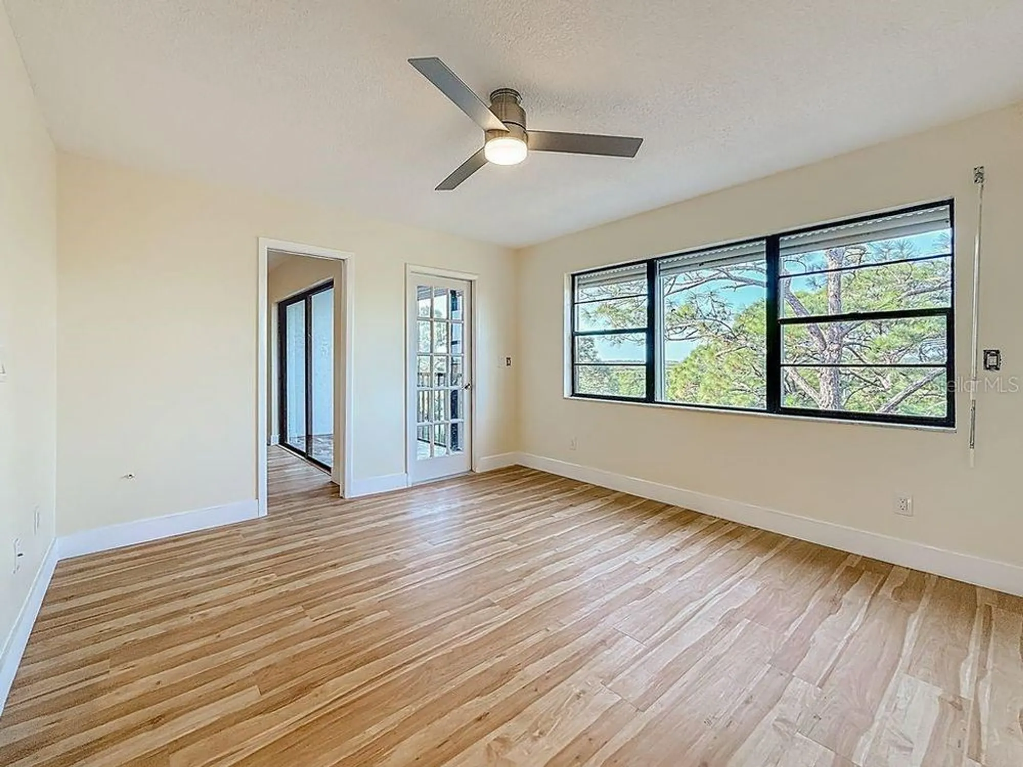 Property Slideshow image 17 of 50 | 8198 terrace garden dr n unit 407, St Petersburg, FL, 33709