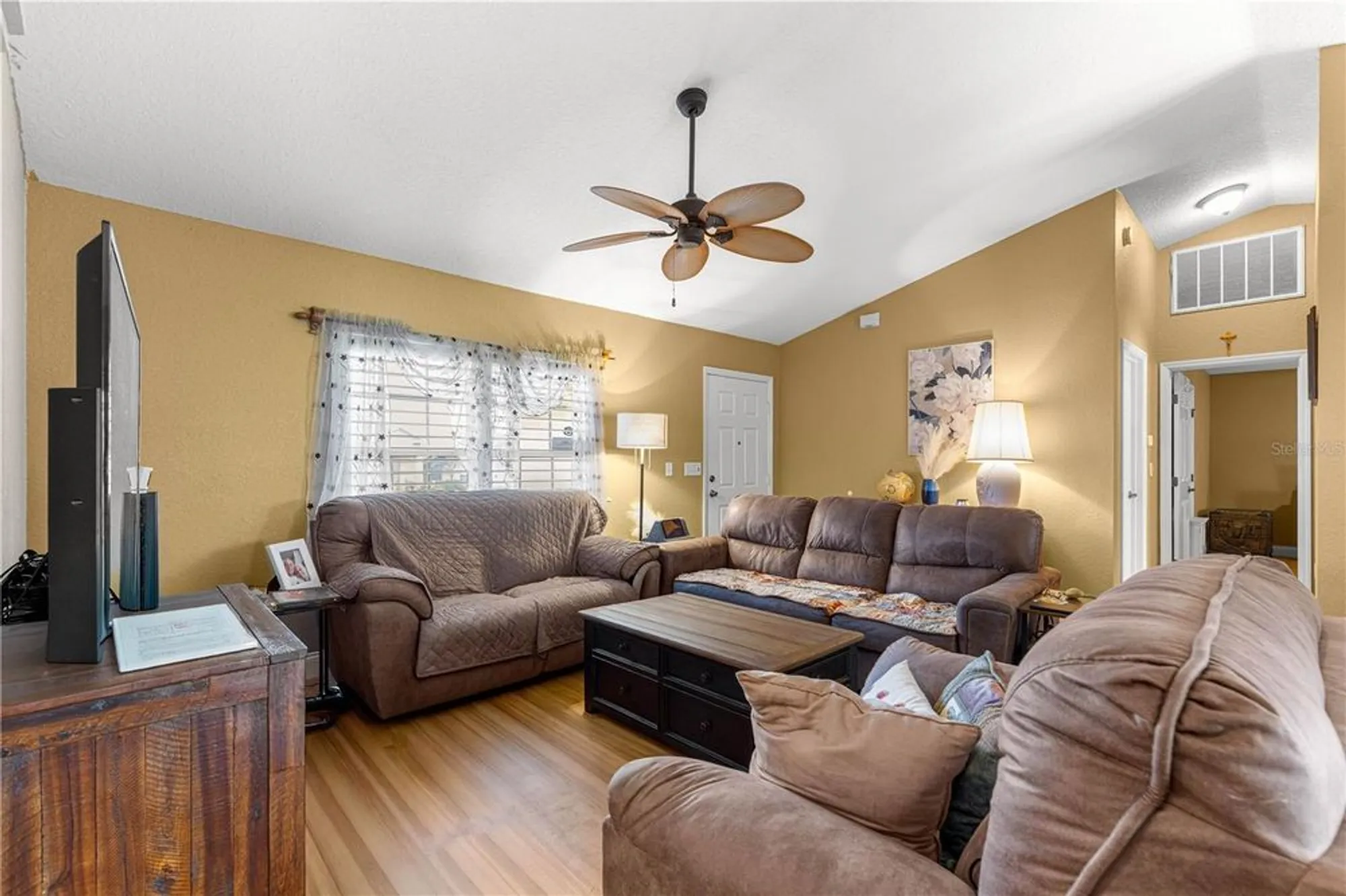 Property Slideshow image 15 of 39 | 12459 se 176th loop, Summerfield, FL, 34491