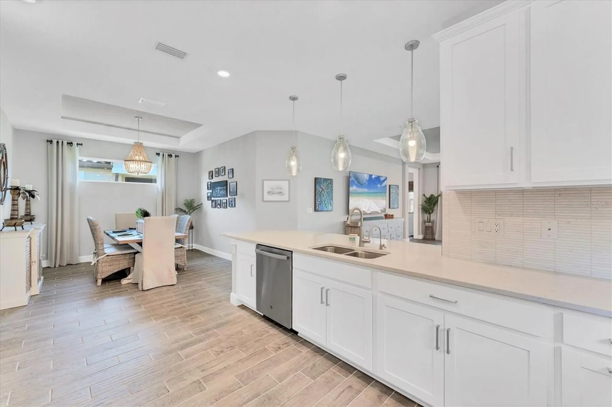 Property Slideshow image 14 of 99 | 3025 veneto ct, Bradenton, FL, 34211