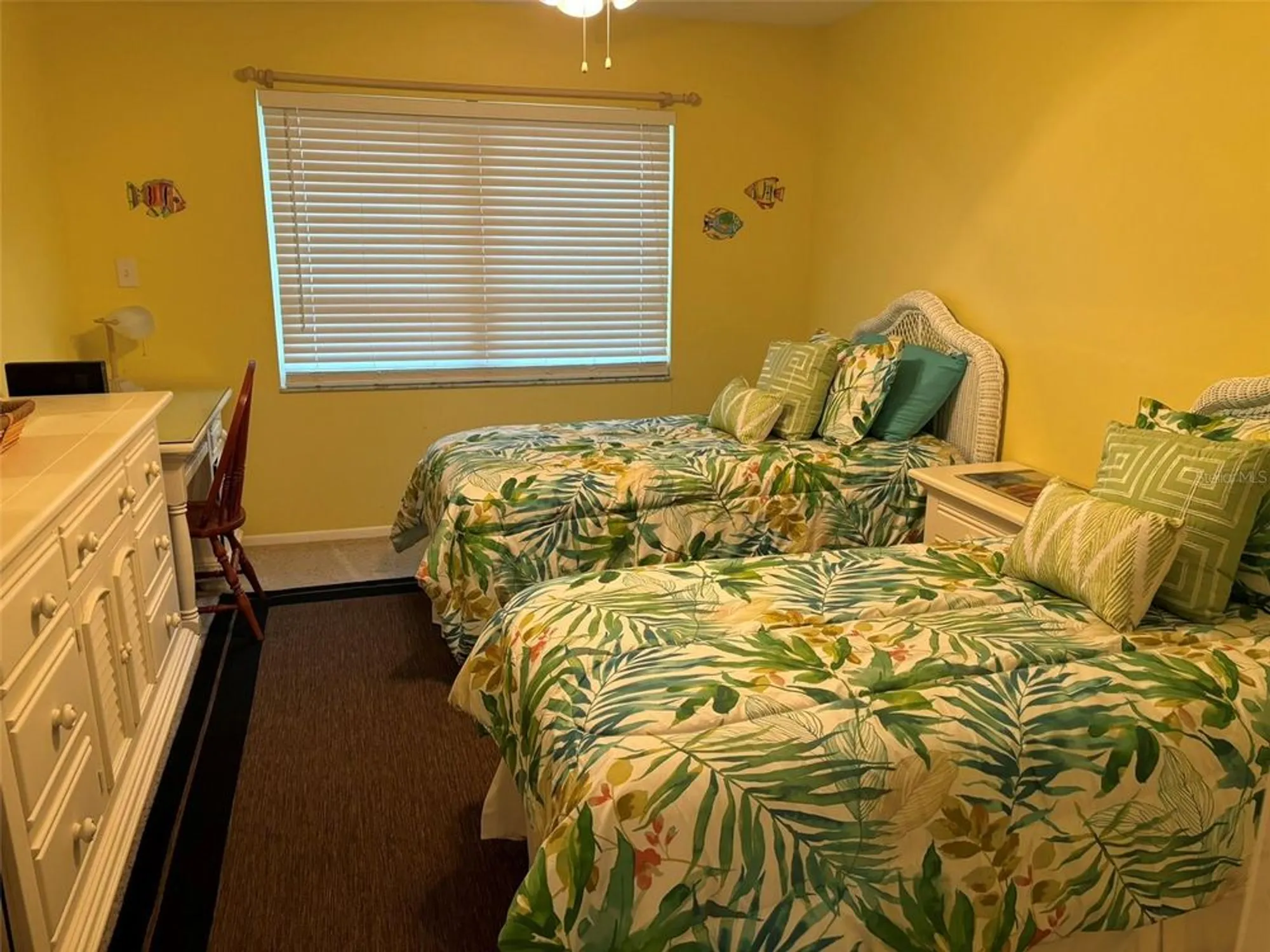 Property Slideshow image 9 of 19 | 1325 s portofino dr 309, Sarasota, FL, 34242