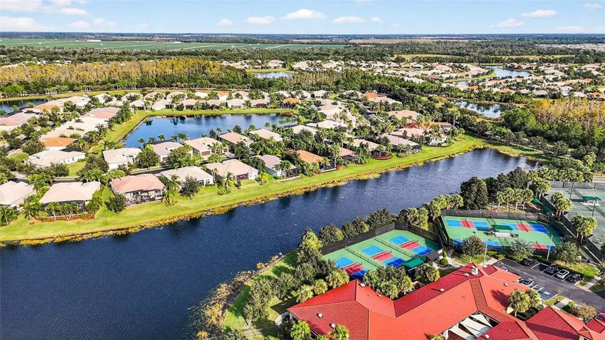 Property Slideshow image 65 of 82 | 5016 stone harbor cir, Wimauma, FL, 33598