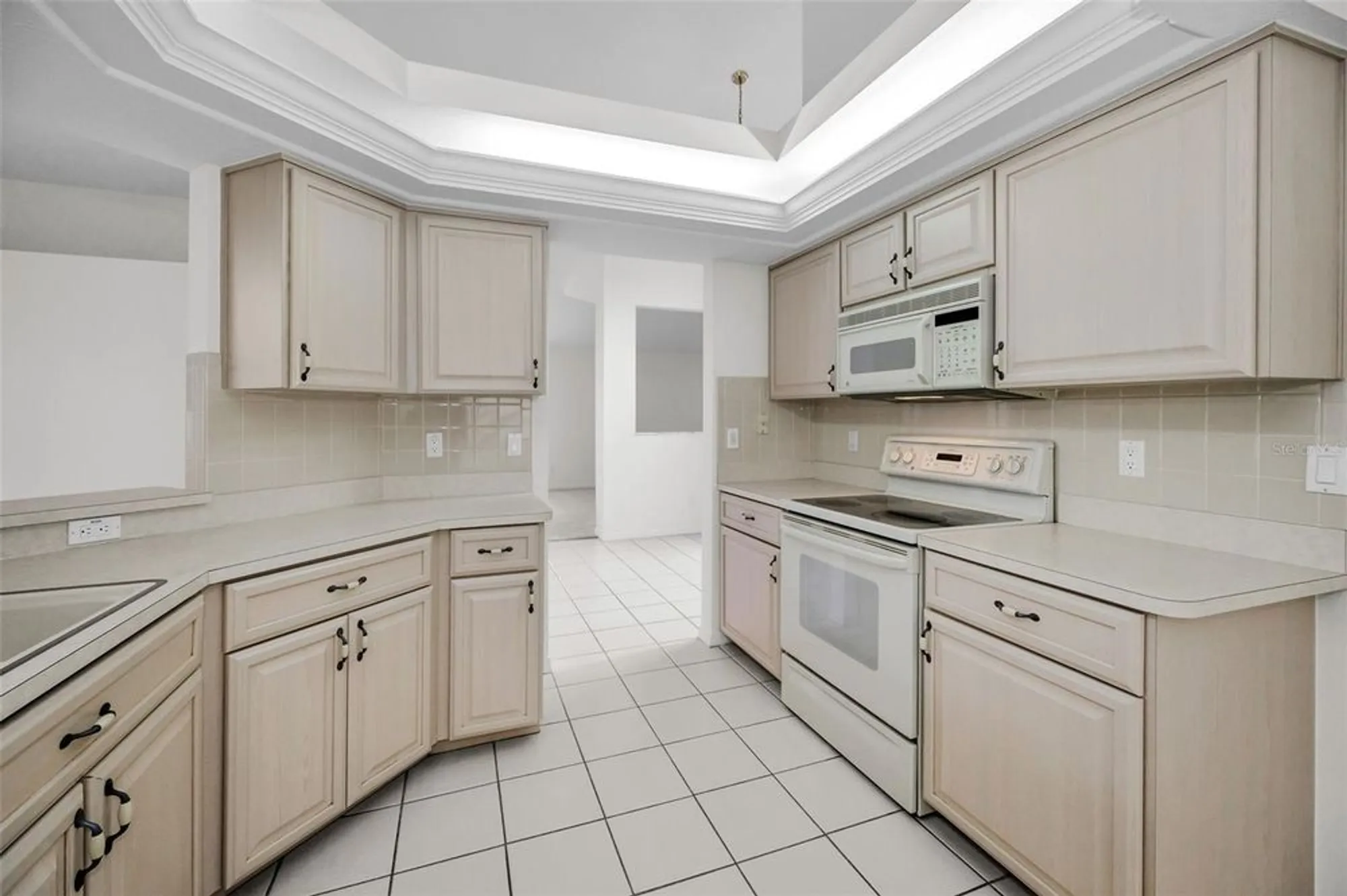 Property Slideshow image 16 of 63 | 6622 pine walk dr, New Port Richey, FL, 34655