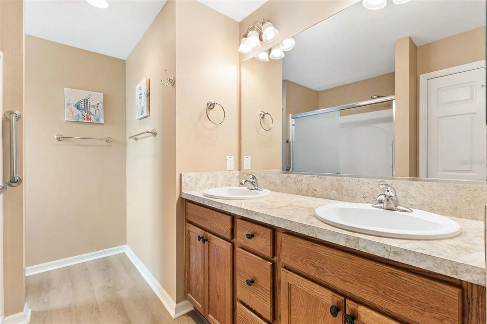 Property Slideshow image 15 of 28 | 428 tarrson blvd, Lady Lake, FL, 32159