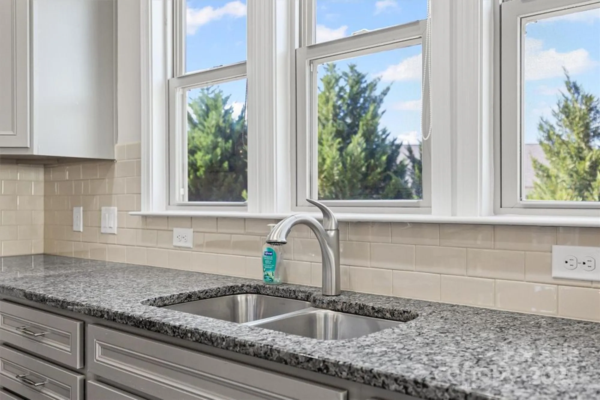 Property Slideshow image 14 of 45 | 1021 kirby dr, Fort Mill, SC, 29715