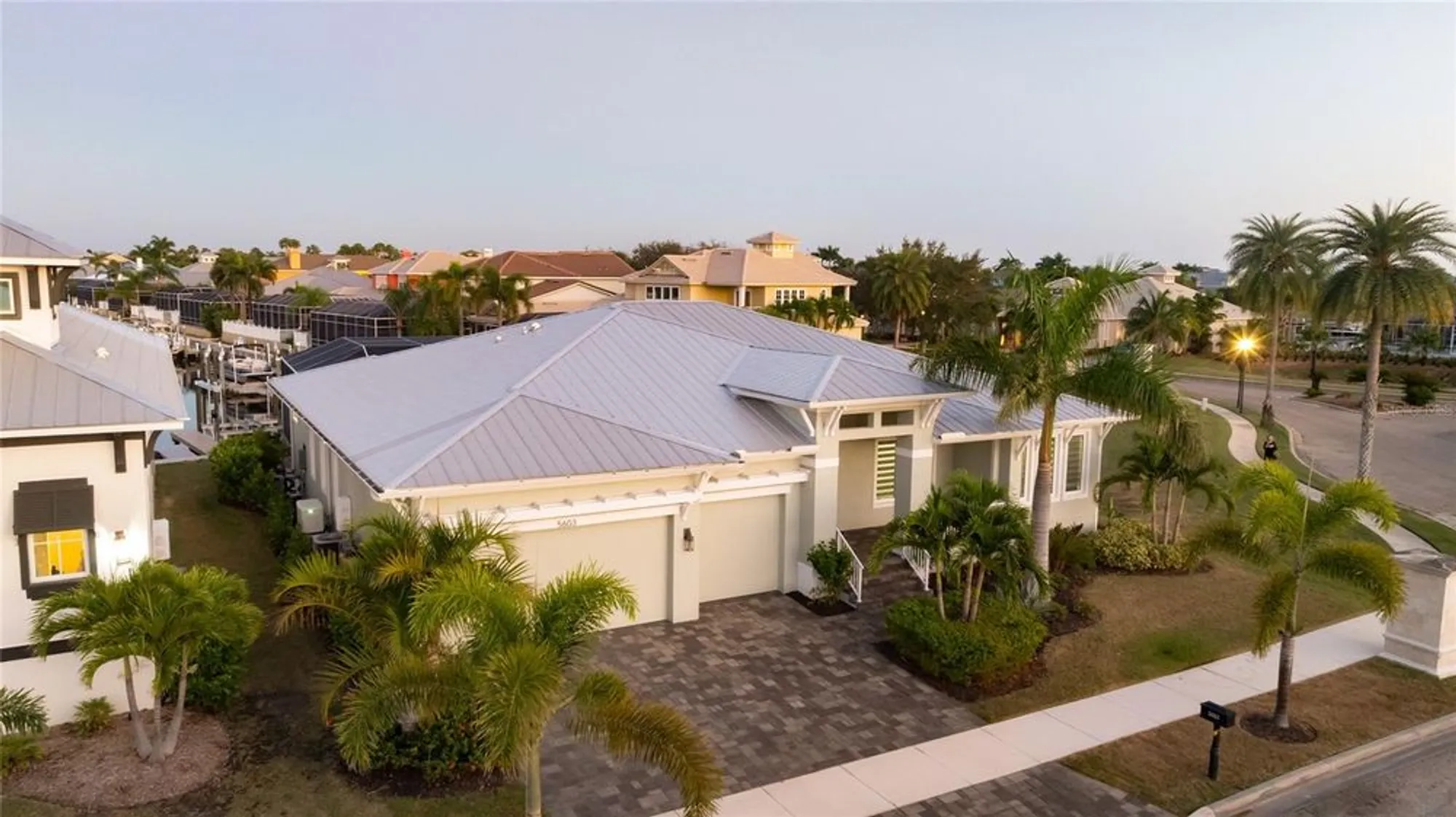 Property Slideshow image 54 of 64 | 5603 tybee island dr, Apollo Beach, FL, 33572