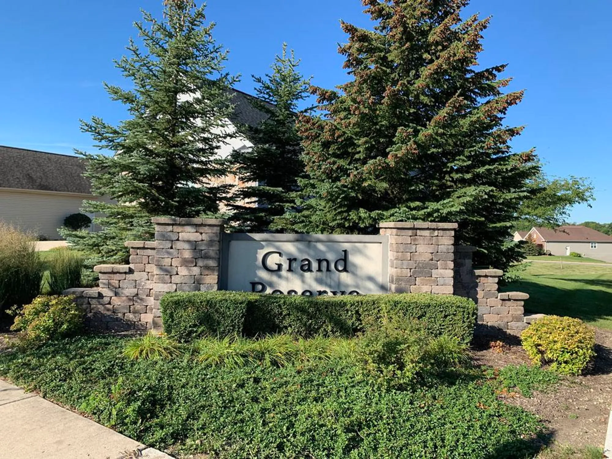 Property Slideshow image 28 of 35 | 2601 harnish dr, Algonquin, IL, 60102