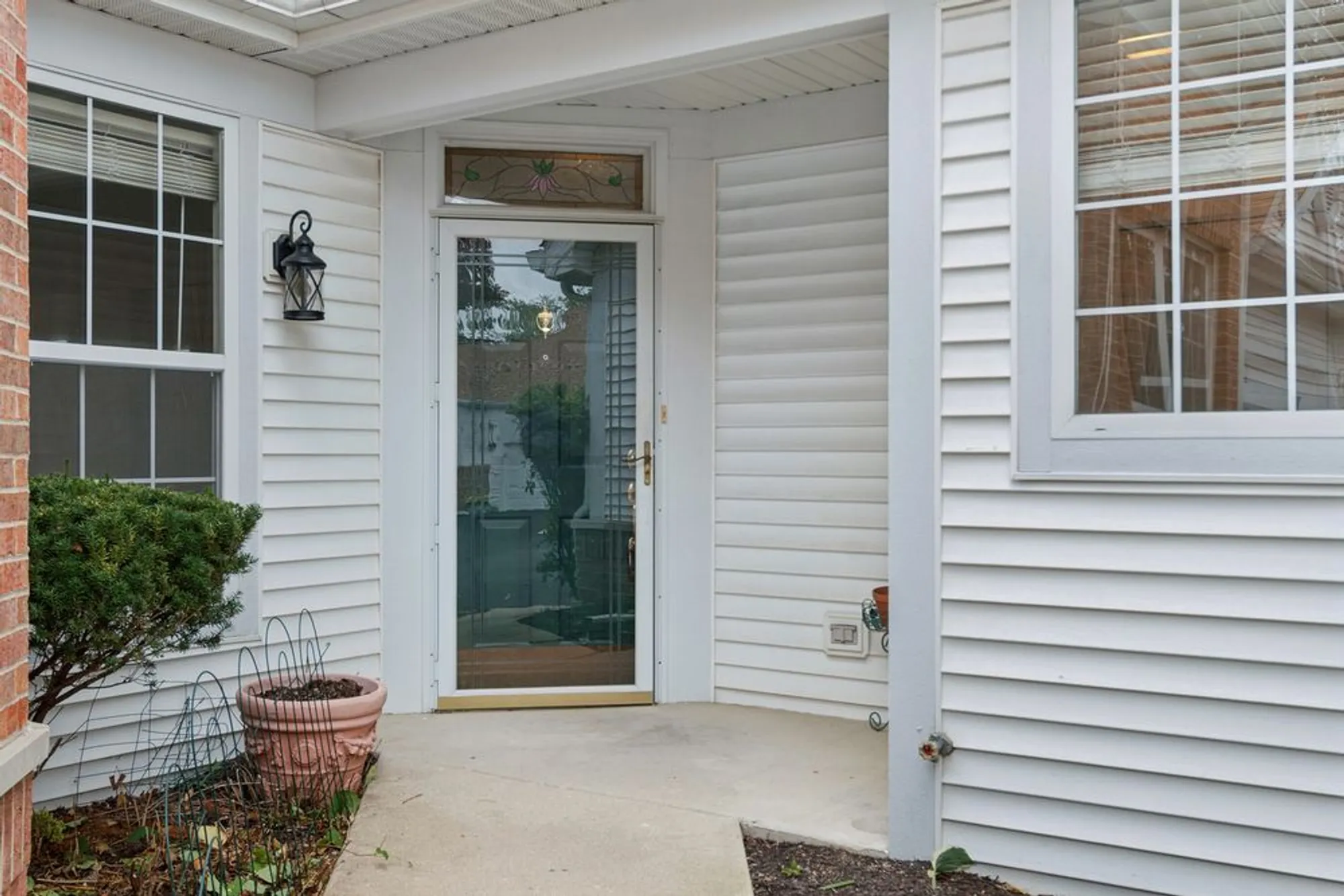 Property Slideshow image 2 of 25 | 21409 w douglas ln, Plainfield, IL, 60544