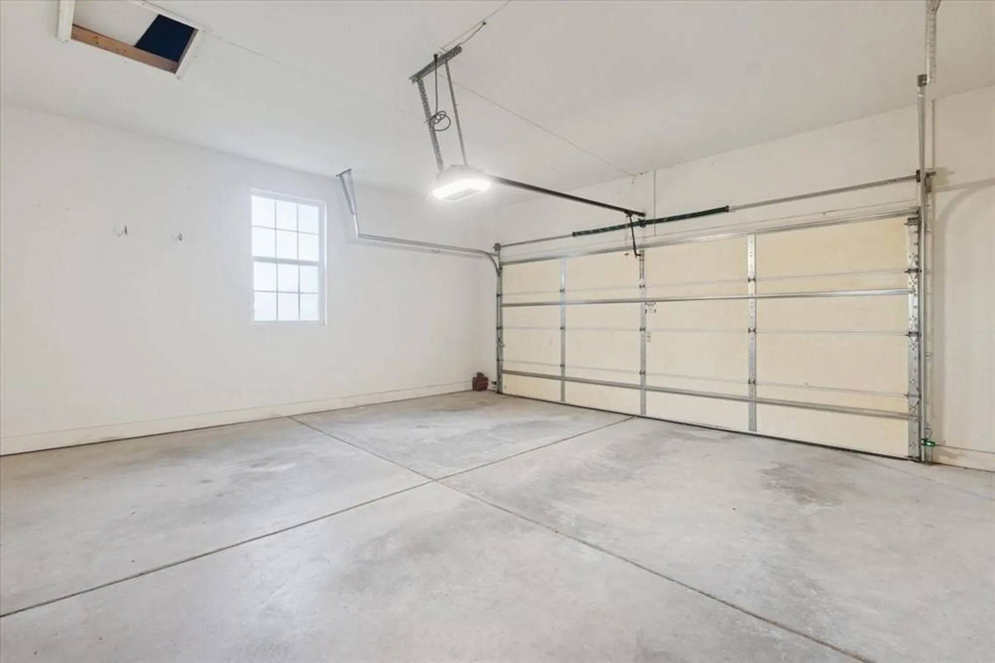 Property Slideshow image 40 of 67 | 9525 pine valley dr, Grand Blanc, MI, 48439