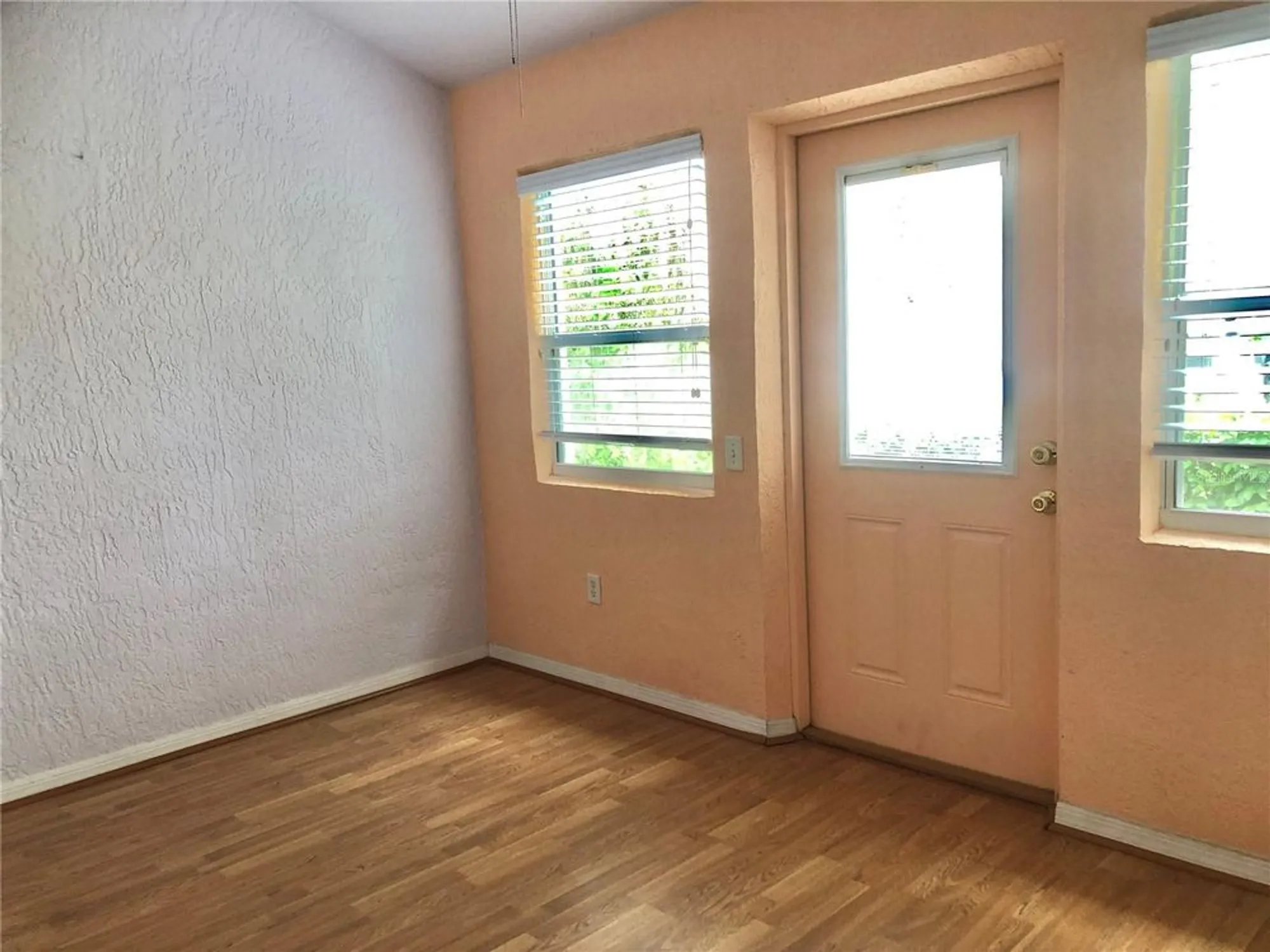 Property Slideshow image 17 of 43 | 144 costa mesa dr, Lady Lake, FL, 32159