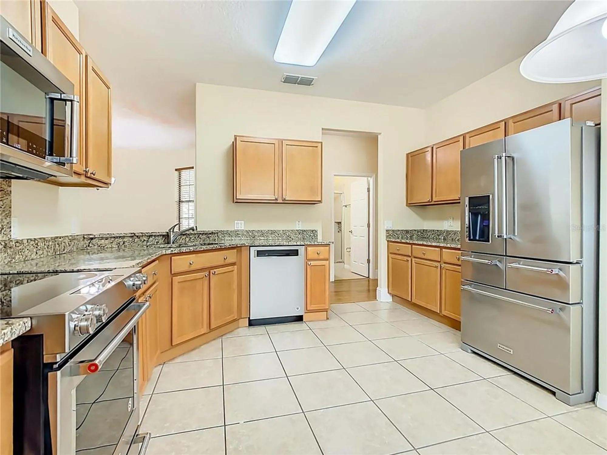 Property Slideshow image 13 of 42 | 784 grand canal dr, Poinciana, FL, 34759